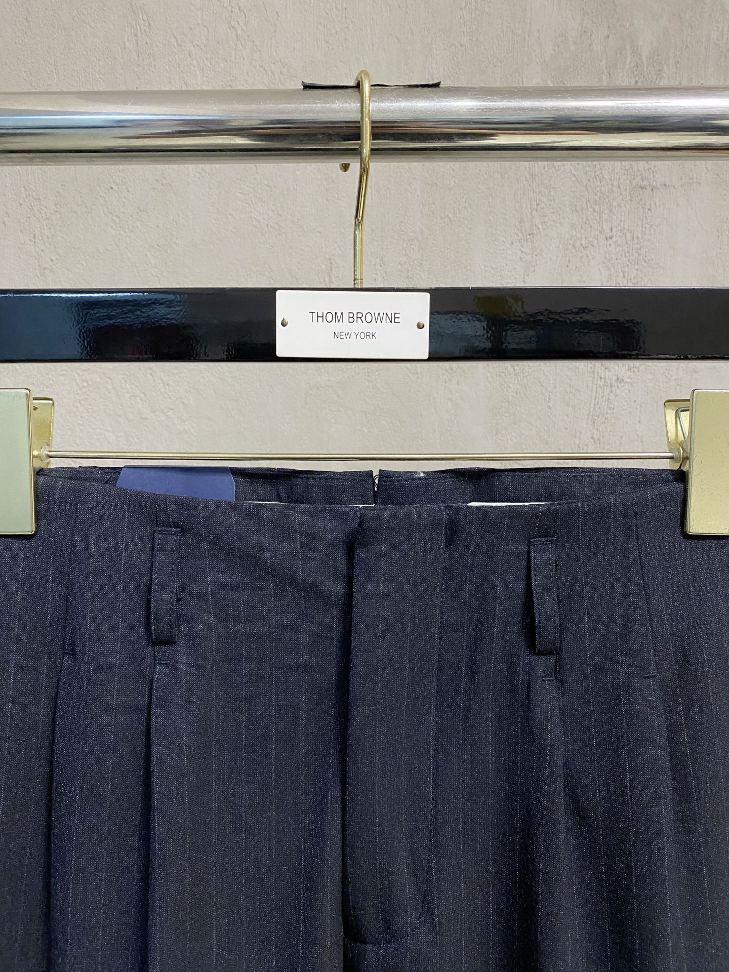 PRADA 普拉达 休闲裤 西裤2025SS秋冬新款 高级定制裤子专用面料 定制原版五金 重工工艺打造 