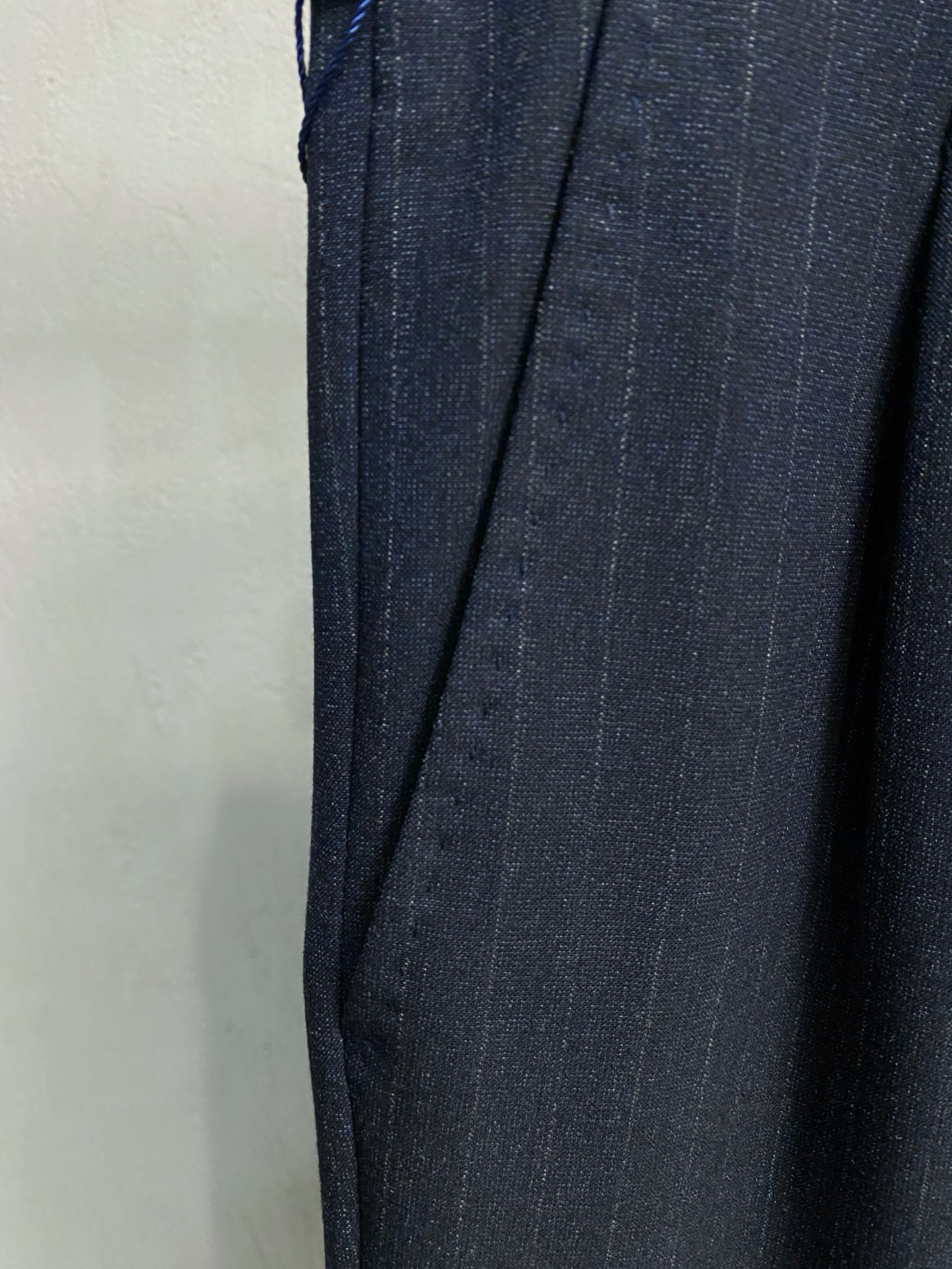 PRADA 普拉达 休闲裤 西裤2025SS秋冬新款 高级定制裤子专用面料 定制原版五金 重工工艺打造 