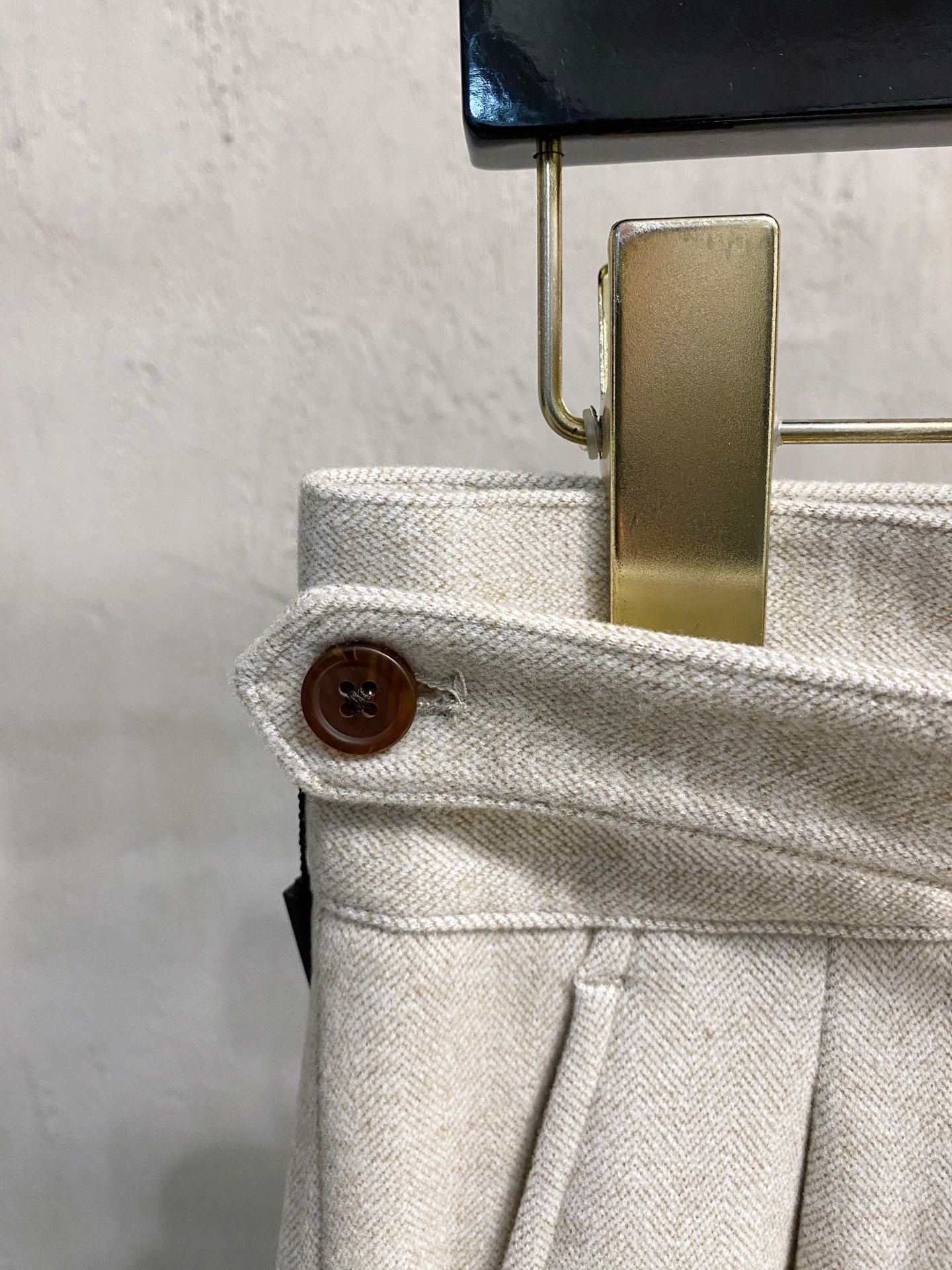 Burberry 巴宝莉 休闲裤 西裤2025SS秋冬新款 高级定制裤子专用面料 定制原版五金 重工工艺