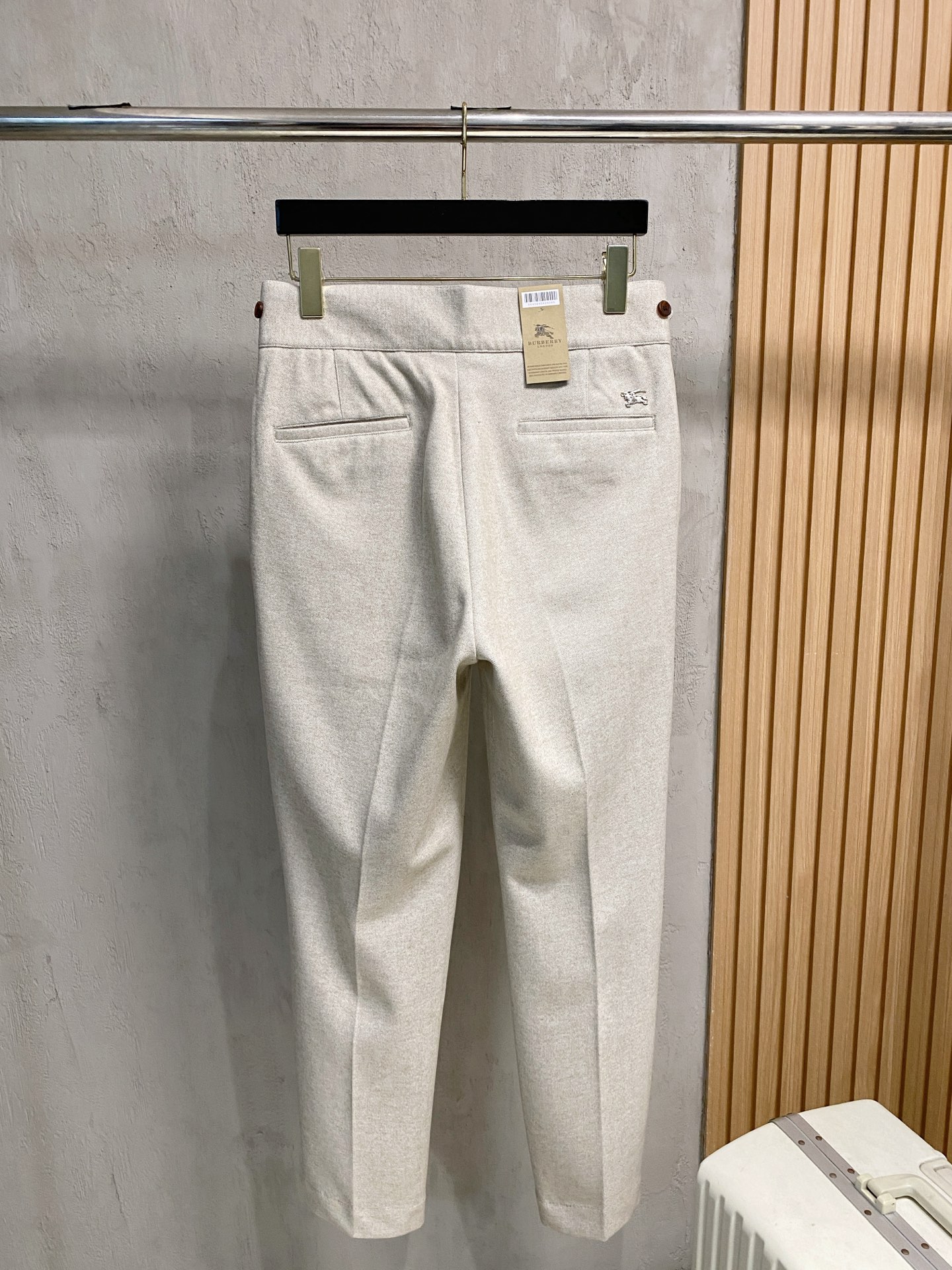 Burberry 巴宝莉 休闲裤 西裤2025SS秋冬新款 高级定制裤子专用面料 定制原版五金 重工工艺