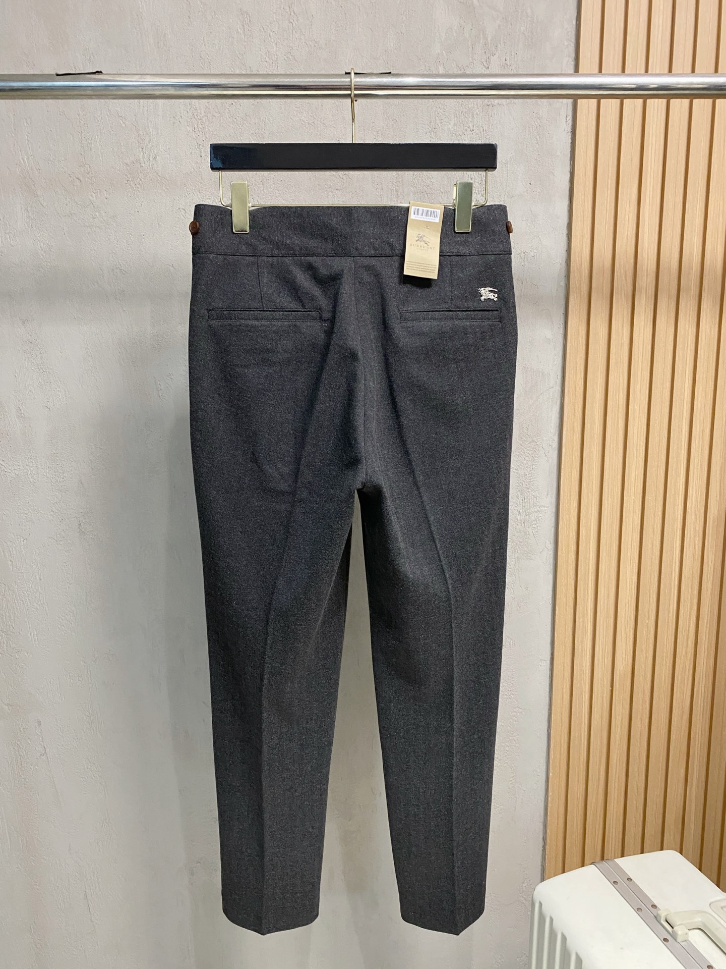Burberry 巴宝莉 休闲裤 西裤2025SS秋冬新款 高级定制裤子专用面料 定制原版五金 重工工艺