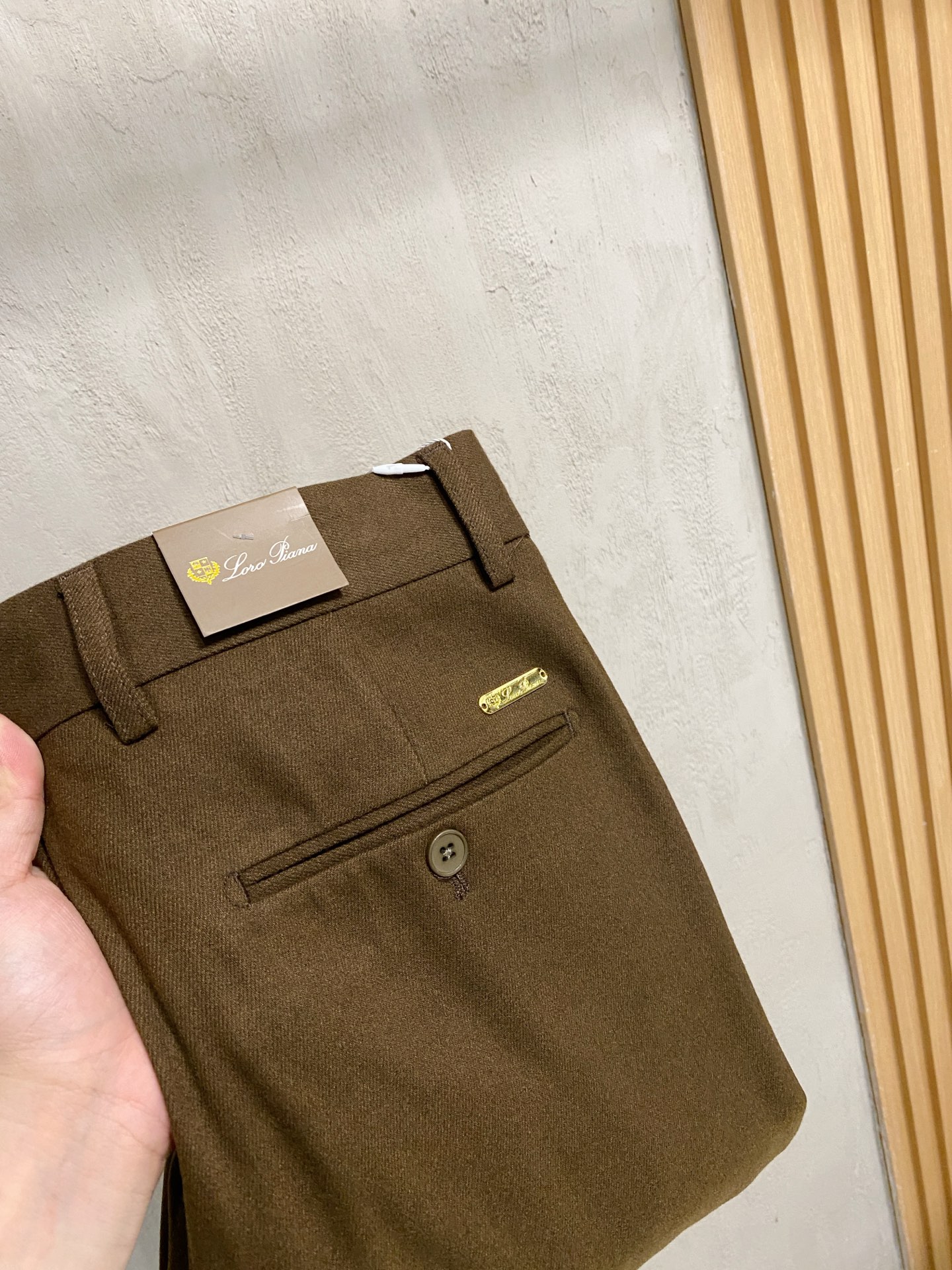 lP🆕 休闲裤 西裤2025SS秋冬新款 高级定制裤子专用面料 定制原版五金 重工工艺打造 车工走线精细