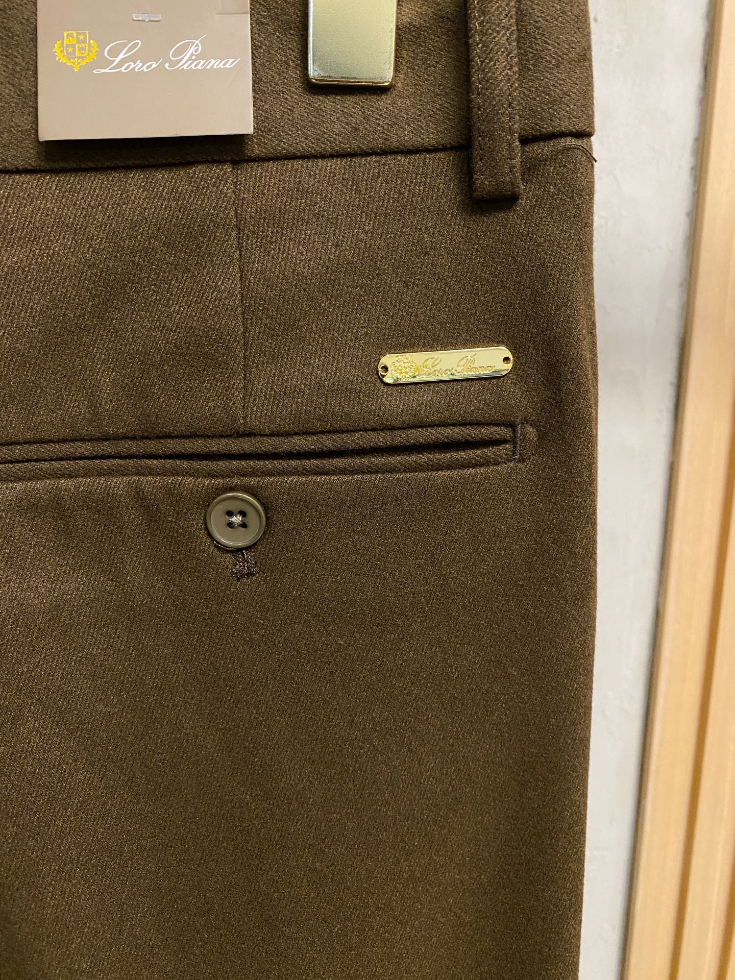 lP🆕 休闲裤 西裤2025SS秋冬新款 高级定制裤子专用面料 定制原版五金 重工工艺打造 车工走线精细