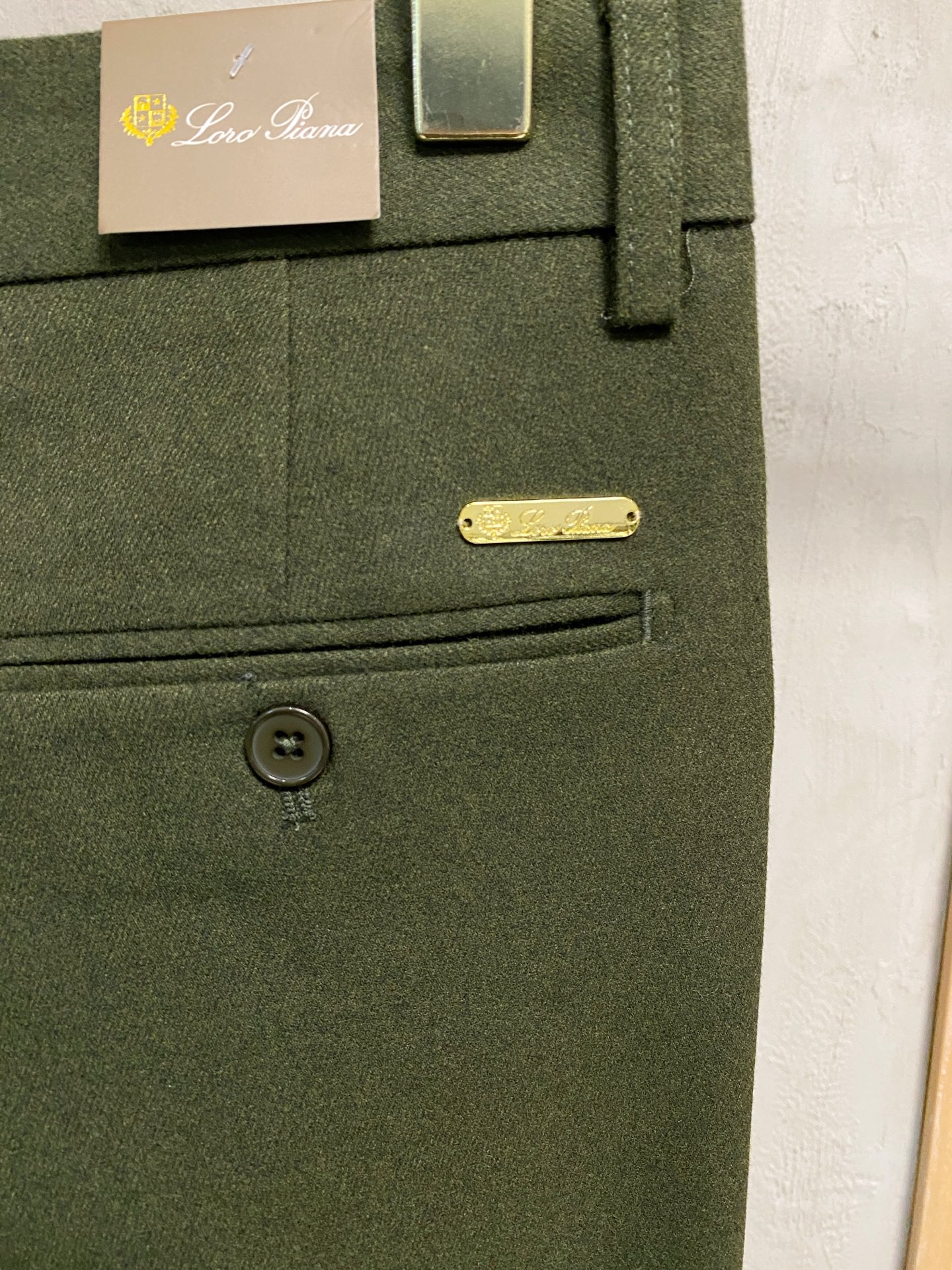 lP🆕 休闲裤 西裤2025SS秋冬新款 高级定制裤子专用面料 定制原版五金 重工工艺打造 车工走线精细