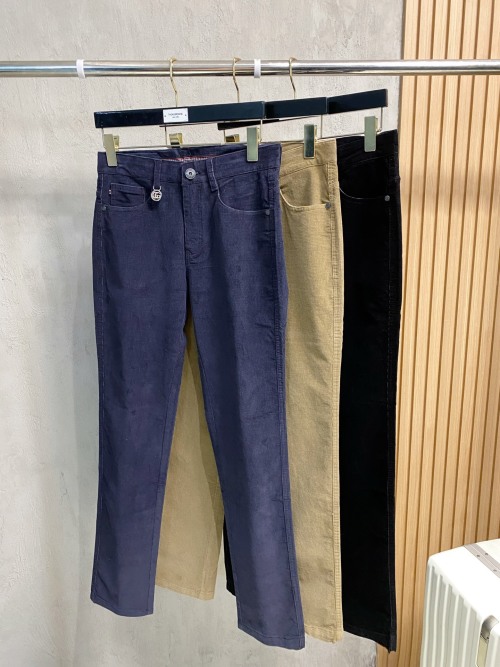 Gucci Men's Casual Pants - Comfortable, Stylish, and Versatile 26 Gucci Men's Casual Pants - Comfortable, Stylish, and Versatile