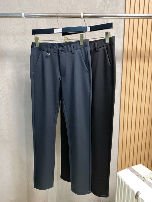 Fendi 2025 Fall/Winter Men's Casual Pants - Imported Fabric, Stylish Fit 27 Fendi 2025 Fall/Winter Men's Casual Pants - Imported Fabric, Stylish Fit