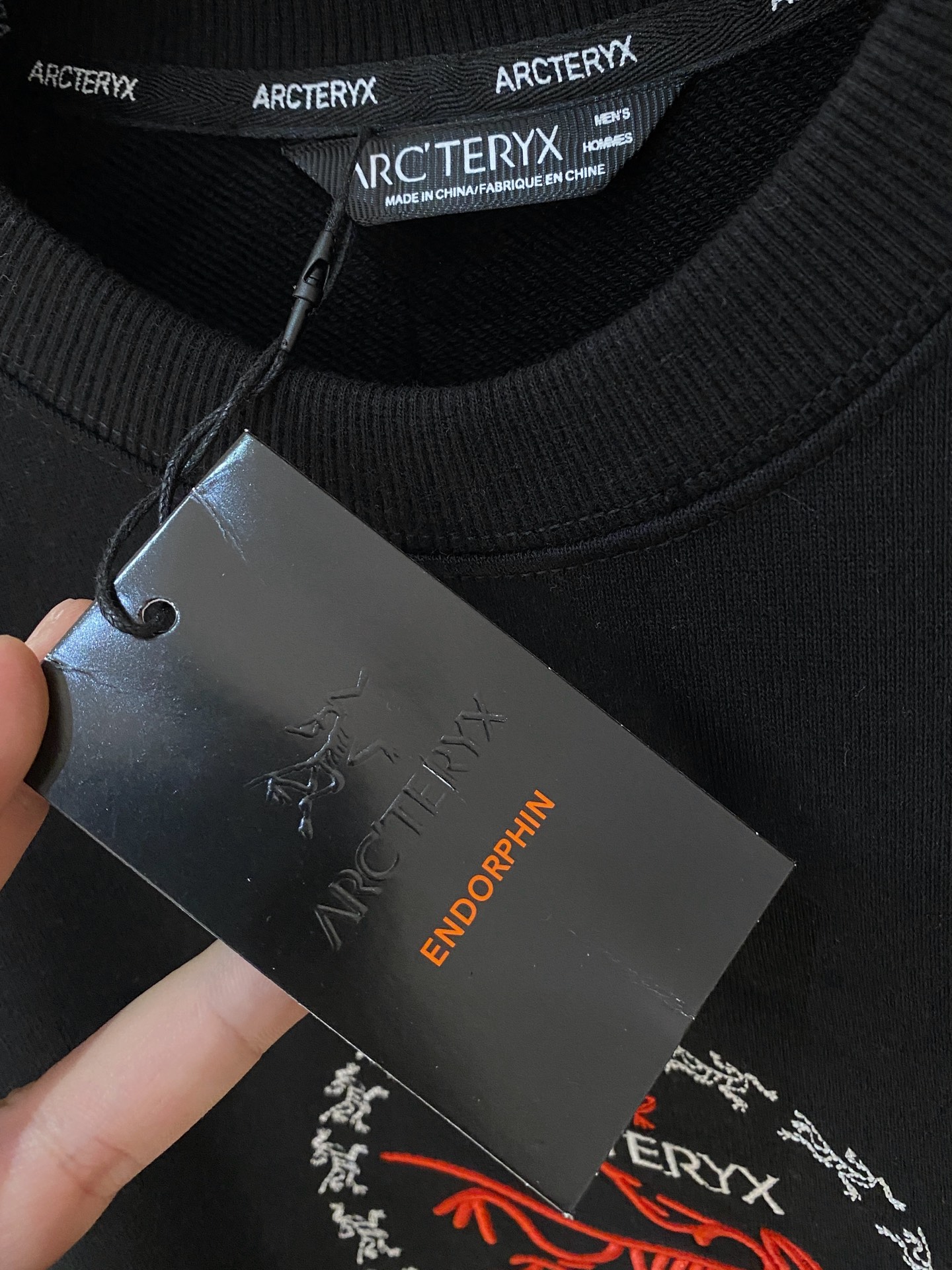 🌾始祖鸟25SS【新品】最新最顶级版本精美工艺圆领卫衣，最顶级的品质专柜原单套头衫，顶级制作工艺进口面料