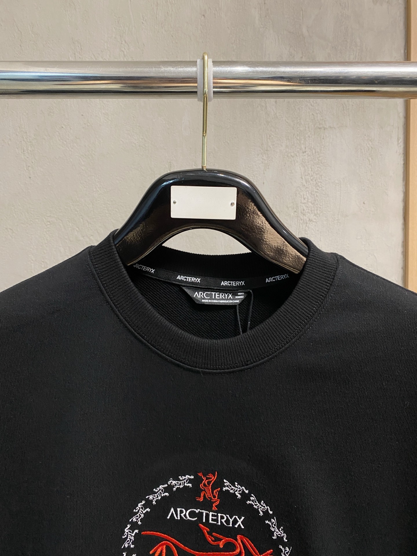 🌾始祖鸟25SS【新品】最新最顶级版本精美工艺圆领卫衣，最顶级的品质专柜原单套头衫，顶级制作工艺进口面料