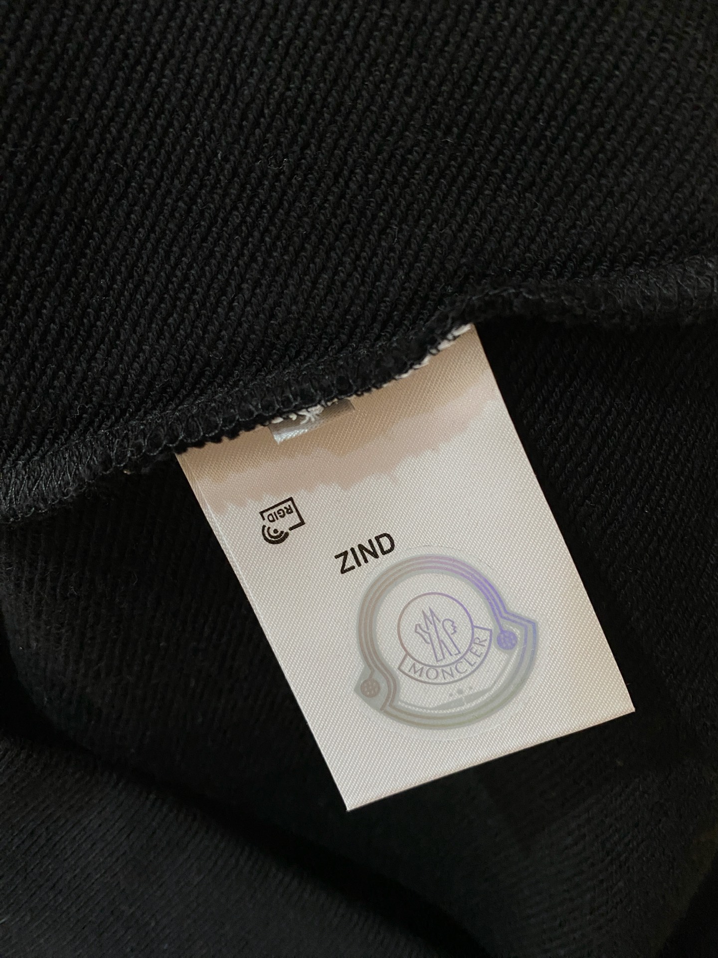 🌾蒙口25SS【新品】最新最顶级版本精美工艺圆领卫衣，最顶级的品质专柜原单套头衫，顶级制作工艺进口面料，