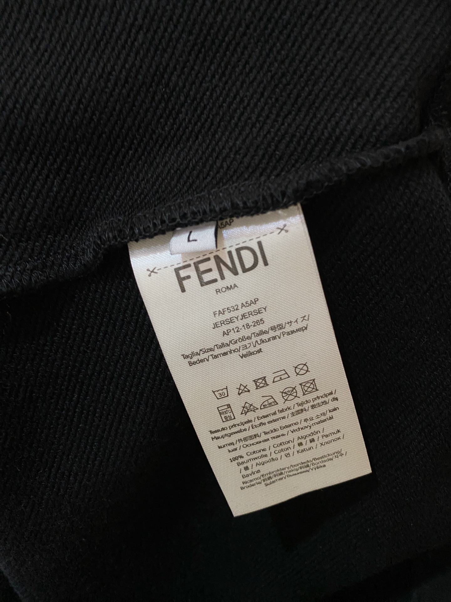 🌾芬迪25SS【新品】最新最顶级版本精美工艺圆领卫衣，最顶级的品质专柜原单套头衫，顶级制作工艺进口面料，