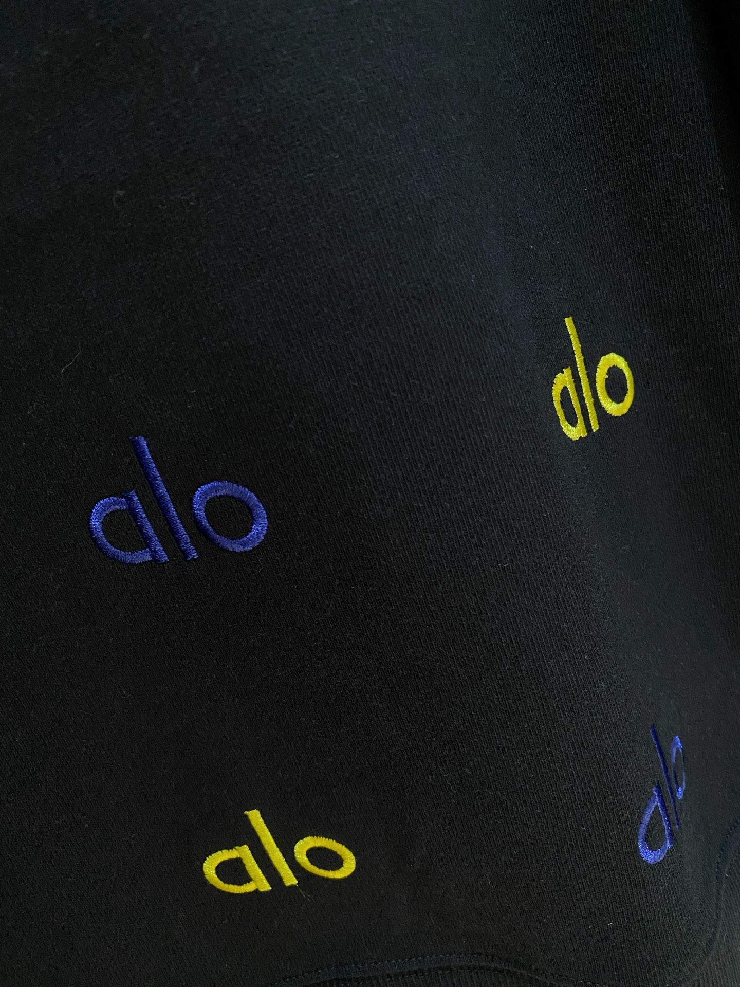 🌾 alo 25SS【新品】最新最顶级版本精美工艺圆领卫衣，最顶级的品质专柜原单套头衫，顶级制作工艺进口