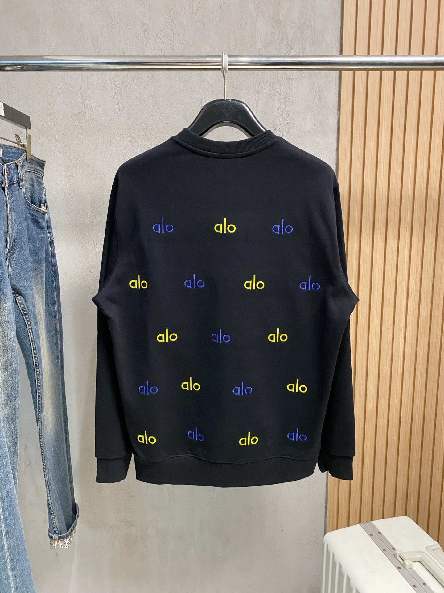 🌾 alo 25SS【新品】最新最顶级版本精美工艺圆领卫衣，最顶级的品质专柜原单套头衫，顶级制作工艺进口