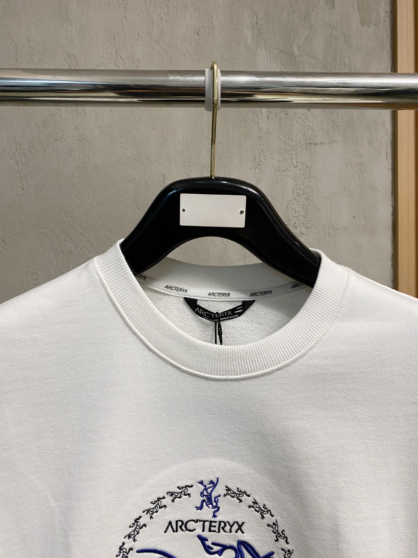 🌾始祖鸟25SS【新品】最新最顶级版本精美工艺圆领卫衣，最顶级的品质专柜原单套头衫，顶级制作工艺进口面料