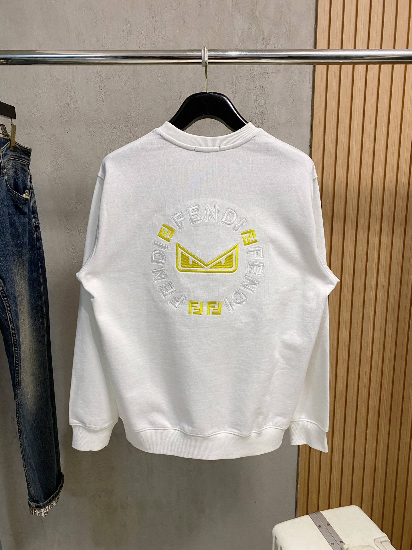 🌾芬迪25SS【新品】最新最顶级版本精美工艺圆领卫衣，最顶级的品质专柜原单套头衫，顶级制作工艺进口面料，