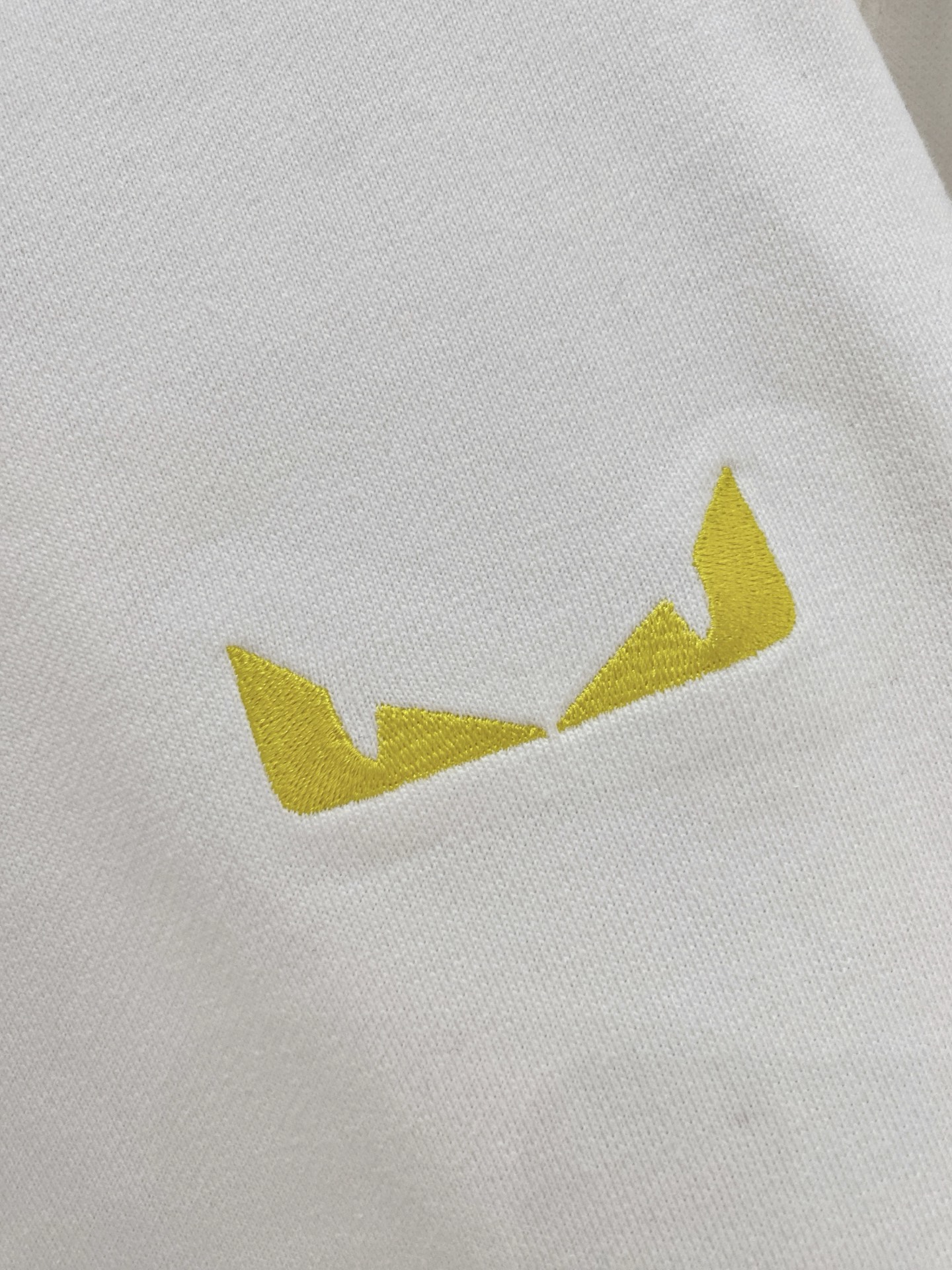 🌾芬迪25SS【新品】最新最顶级版本精美工艺圆领卫衣，最顶级的品质专柜原单套头衫，顶级制作工艺进口面料，