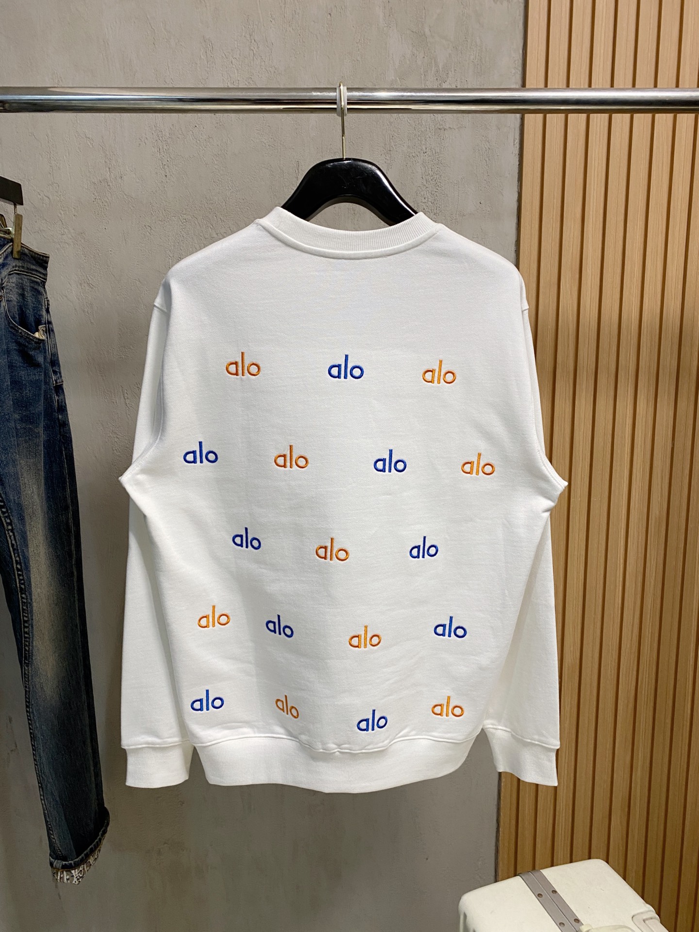 🌾 alo 25SS【新品】最新最顶级版本精美工艺圆领卫衣，最顶级的品质专柜原单套头衫，顶级制作工艺进口