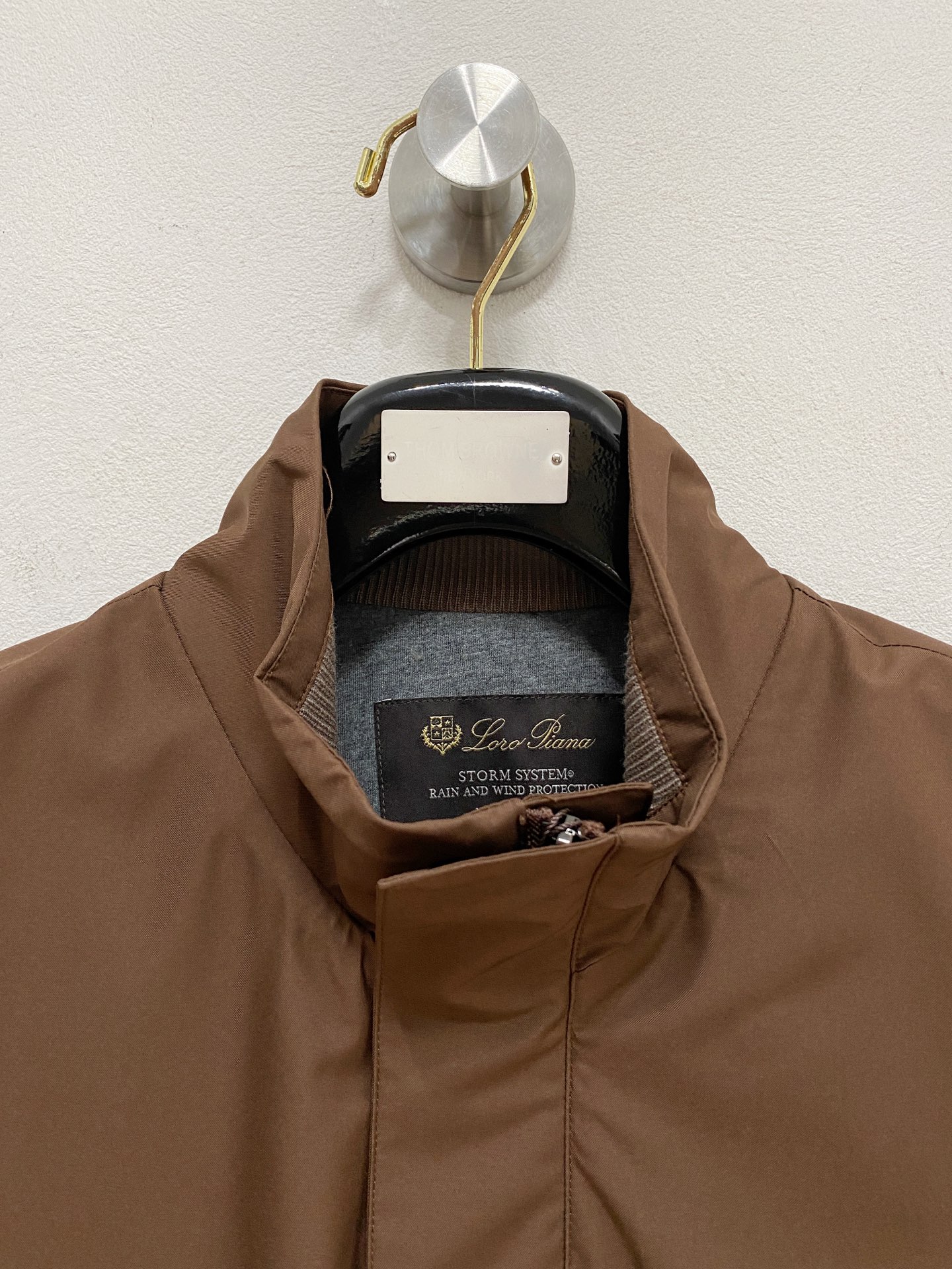 开春新品 Loro Piana 新品 爆款 2025春夏新款爆款专柜新款休闲时尚夹克 超前卫设计风格 细