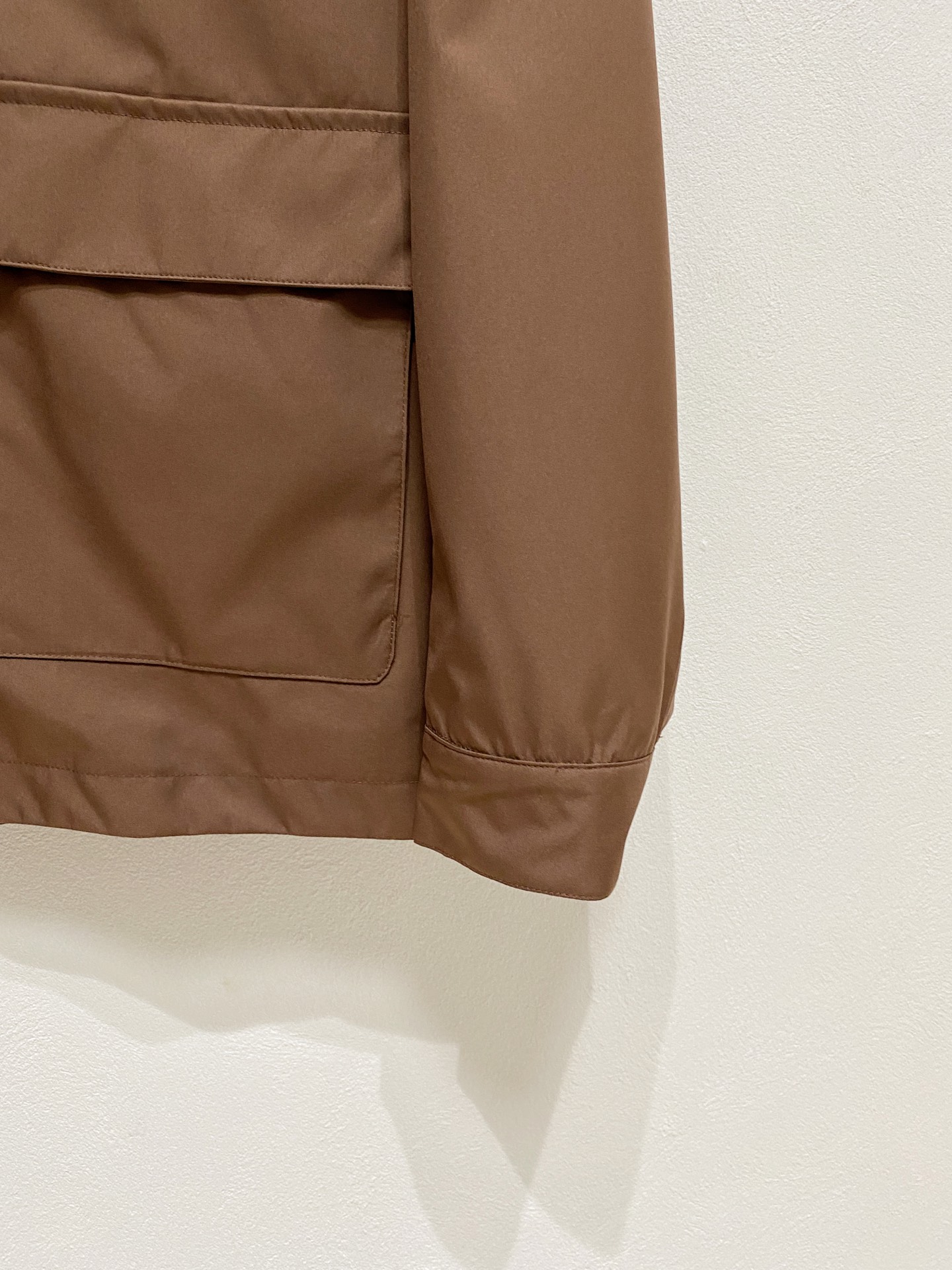 开春新品 Loro Piana 新品 爆款 2025春夏新款爆款专柜新款休闲时尚夹克 超前卫设计风格 细