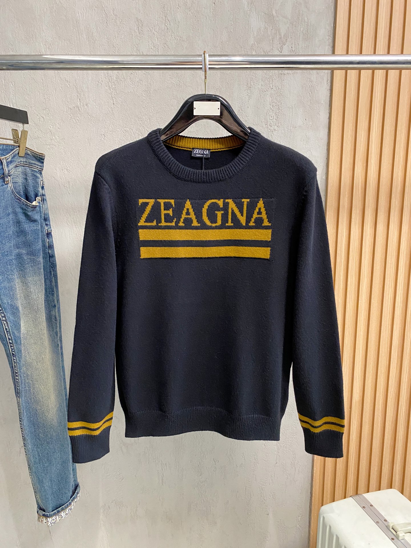 NO:600666,Ermenegildo Zegna 25ss Autumn and Winter [New Product] Sweater is exclusively for sale, imported original technical wool worsted!  The fine knitting is integrated, and the color mixed weaving is purely handmade. The grade is extremely high, highlighting the taste and luxury of clothing. The craftsmanship is exquisite!  Customized original craftsmanship threaded upper body, extremely handsome, purchasing agent level counter, same style for men and women, size S-xL,,zegna,sweaters,alexander wang19860909杰尼亚25ss秋冬【新品】毛衣专供狠货,进口原版科技羊毛精纺！精细针织一体,色彩混织纯手工技艺呈现 档次极高,凸显衣着品味与奢华 工艺精湛！定制原版工艺螺纹上身帅到爆,代购级别专柜男女同款 码数S-xL,,zegna,sweaters,alexander wang,Men's clothing