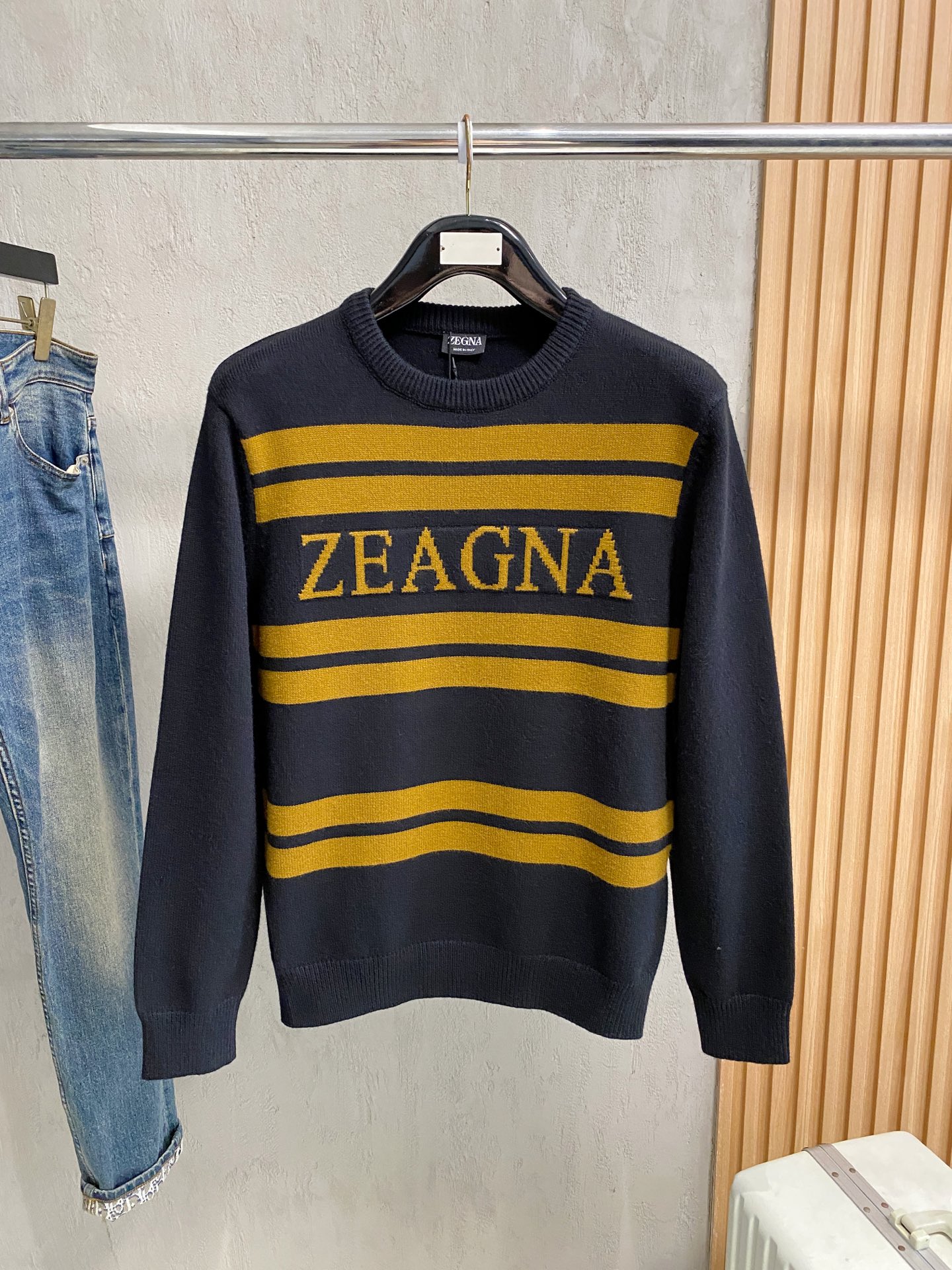 NO:600660,Ermenegildo Zegna 25ss Autumn and Winter [New Product] Sweater is exclusively for sale, imported original technical wool worsted!  The fine knitting is integrated, and the color mixed weaving is purely handmade. The grade is extremely high, highlighting the taste and luxury of clothing. The craftsmanship is exquisite!  Customized original craftsmanship threaded upper body, extremely handsome, purchasing agent level counter, same style for men and women, size S-xL,,zegna,sweaters,alexander wang19860909杰尼亚25ss秋冬【新品】毛衣专供狠货,进口原版科技羊毛精纺！精细针织一体,色彩混织纯手工技艺呈现 档次极高,凸显衣着品味与奢华 工艺精湛！定制原版工艺螺纹上身帅到爆,代购级别专柜男女同款 码数S-xL,,zegna,sweaters,alexander wang,Men's clothing