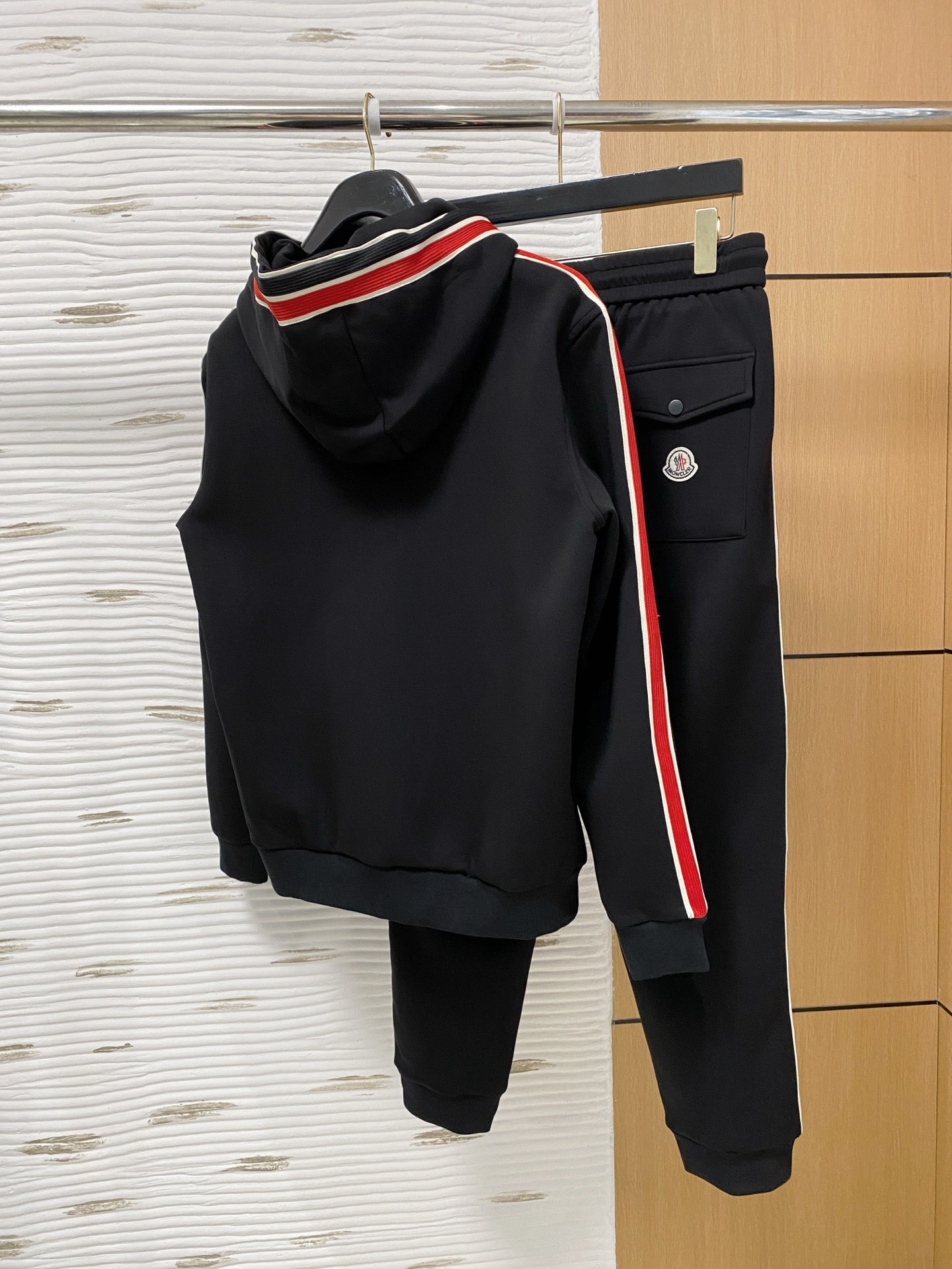Moncler Cardigan Set: Elegant & Comfortable Designer Knitwear 10 i1760807761415 1095 0 8