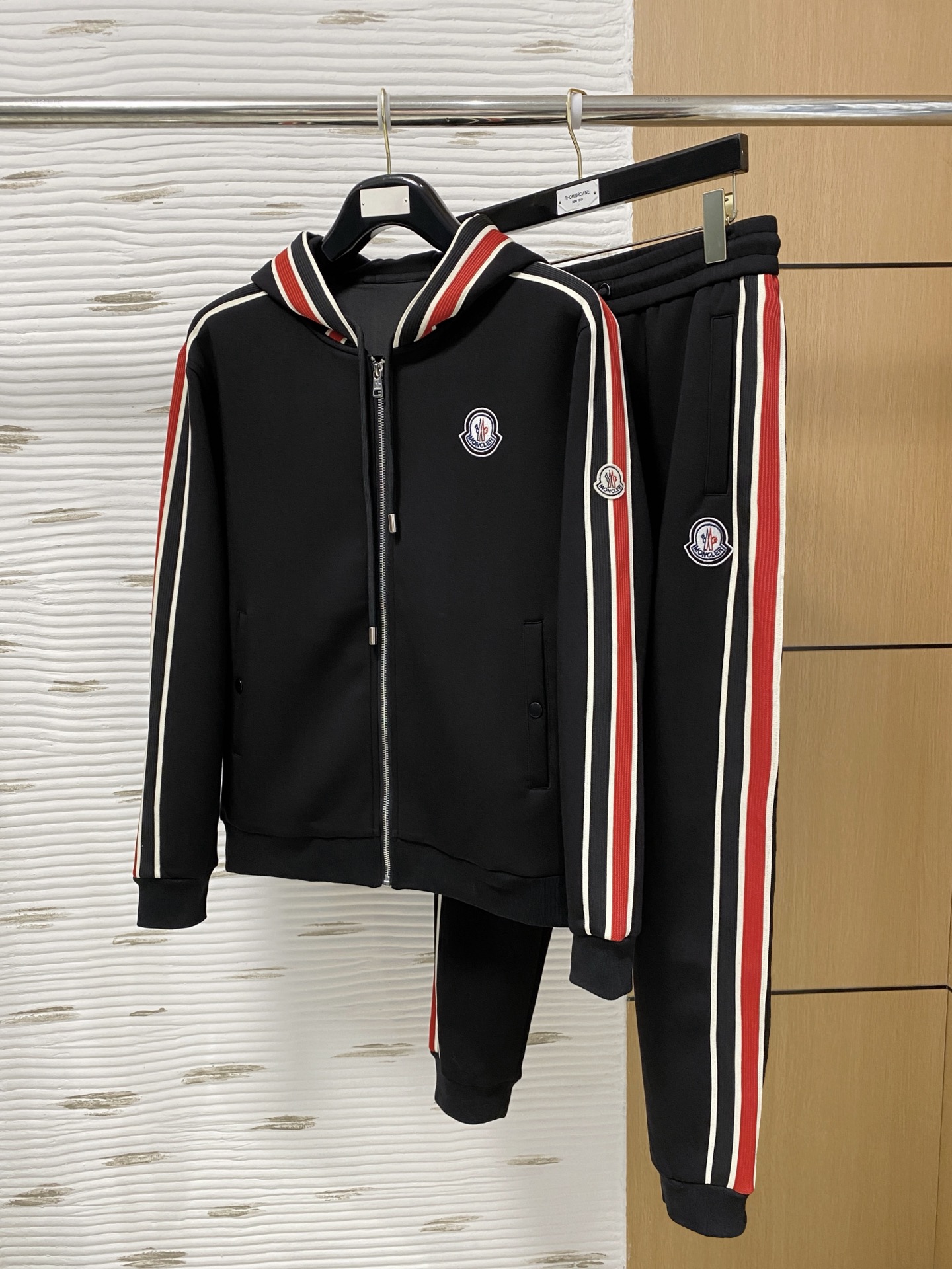 Moncler Cardigan Set: Elegant & Comfortable Designer Knitwear 2 i1760807761826 3853 0 0