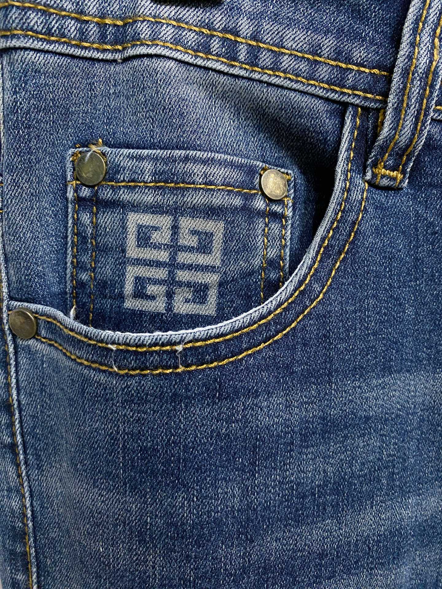 🌾纪梵希【新品】高端独家发售 25SS四季款超燃炸街系列之最牛仔裤 独家隆重推出 原版定制高端品质面料 