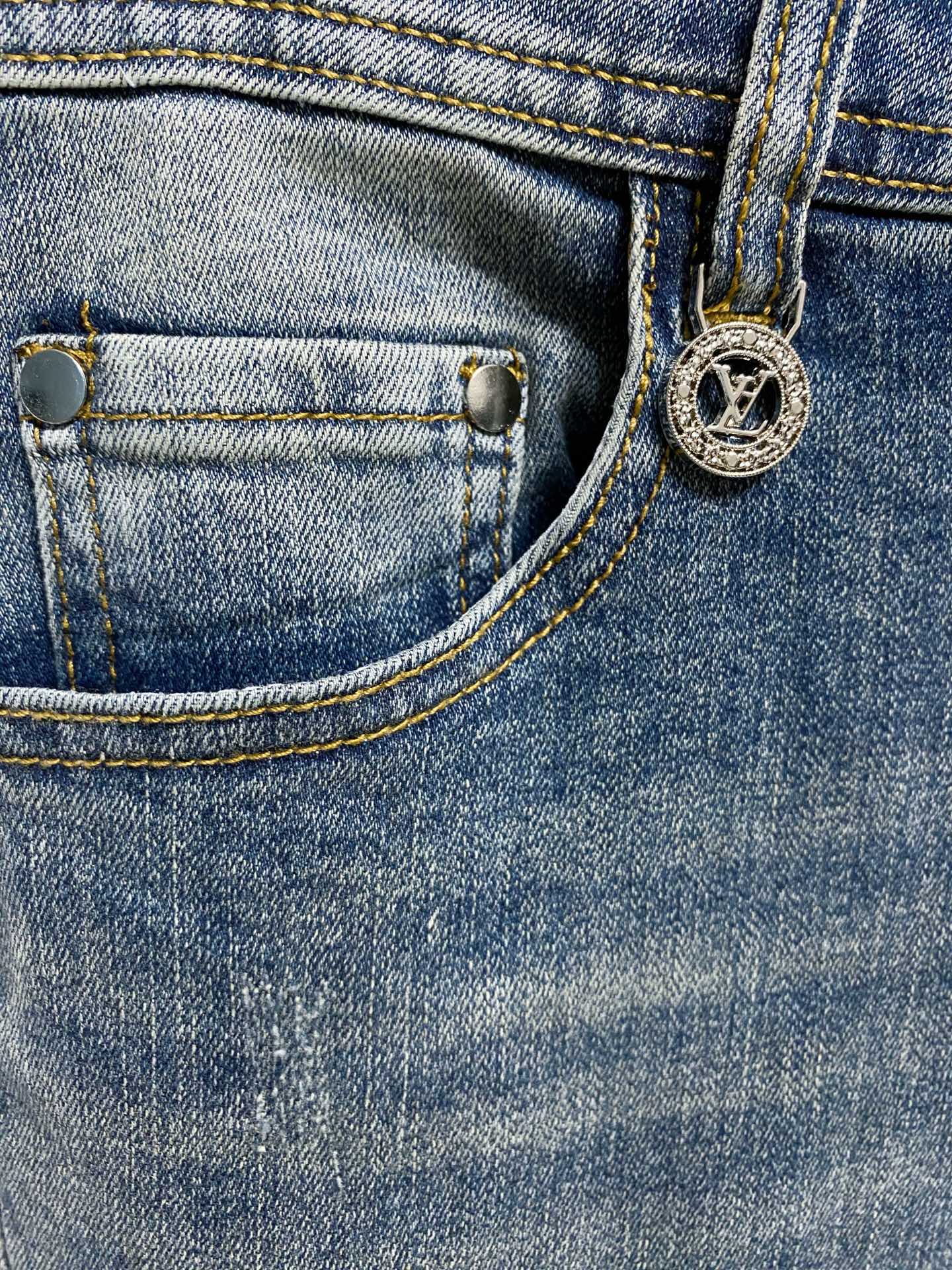 🌾 LV【新品】高端独家发售 25SS四季款超燃炸街系列之最牛仔裤 独家隆重推出 原版定制高端品质面料 