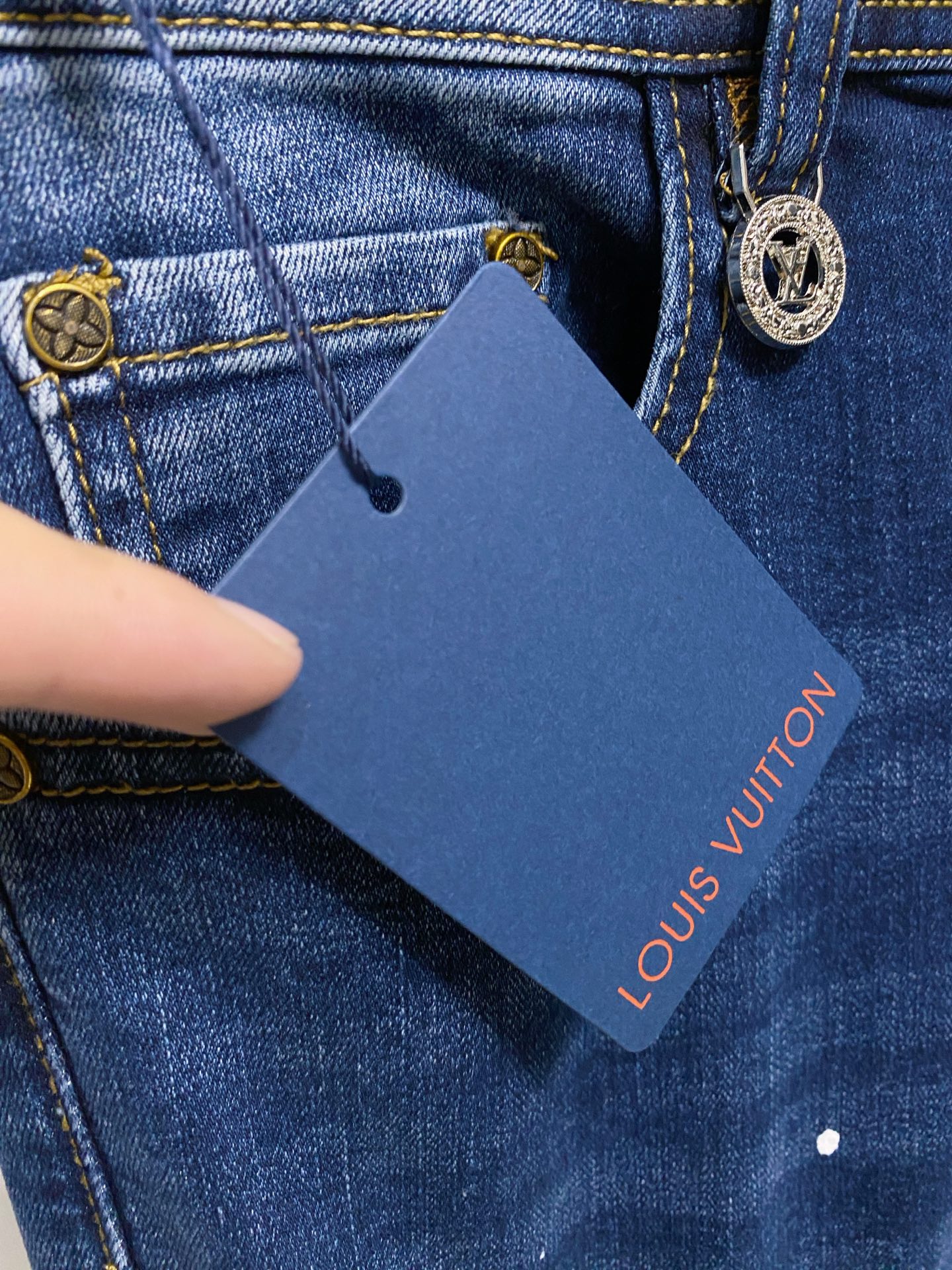 🌾 LV【新品】高端独家发售 25SS四季款超燃炸街系列之最牛仔裤 独家隆重推出 原版定制高端品质面料 