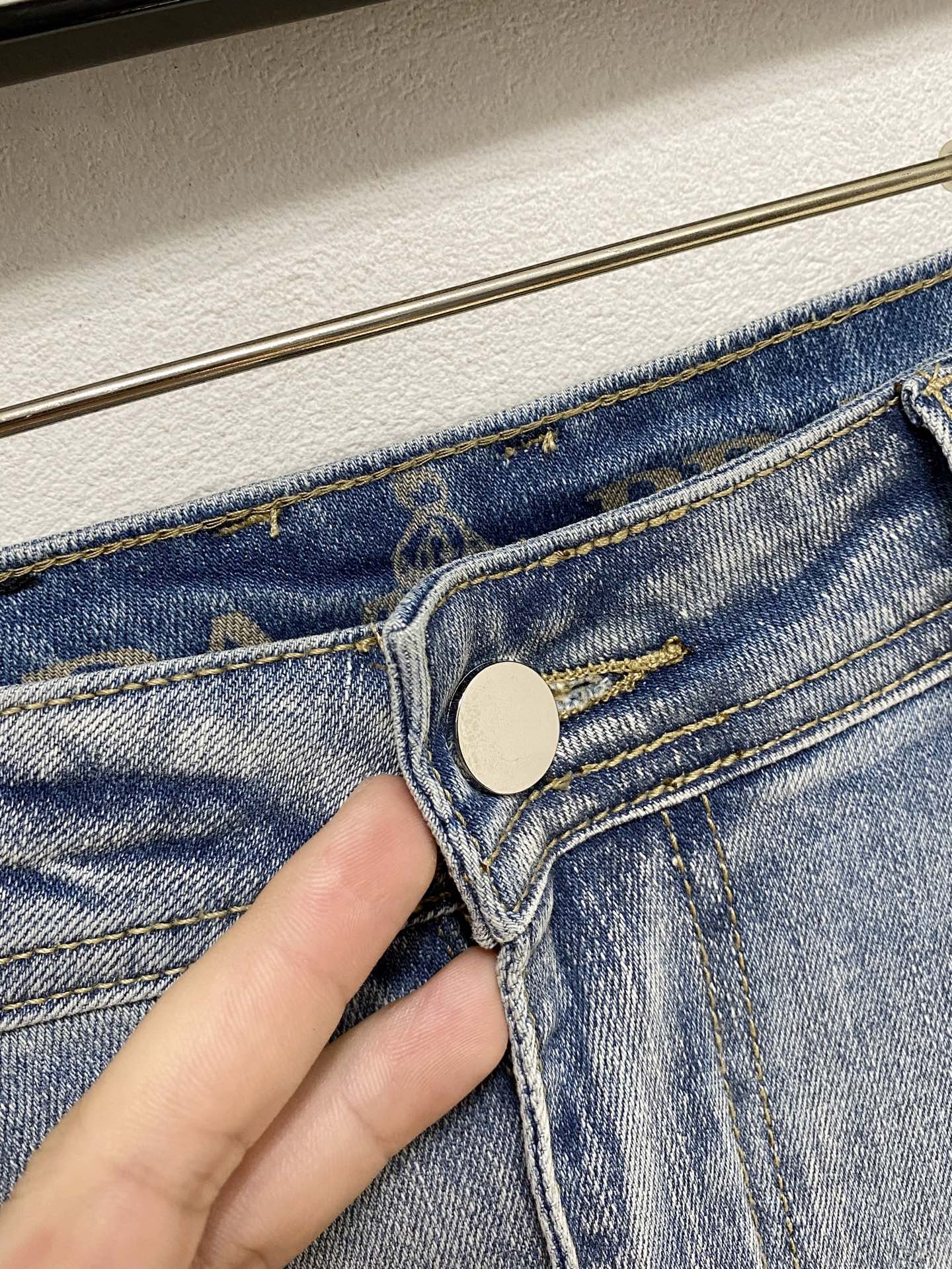 🌾普拉达【新品】高端独家发售 25SS四季款超燃炸街系列之最牛仔裤 独家隆重推出 原版定制高端品质面料 