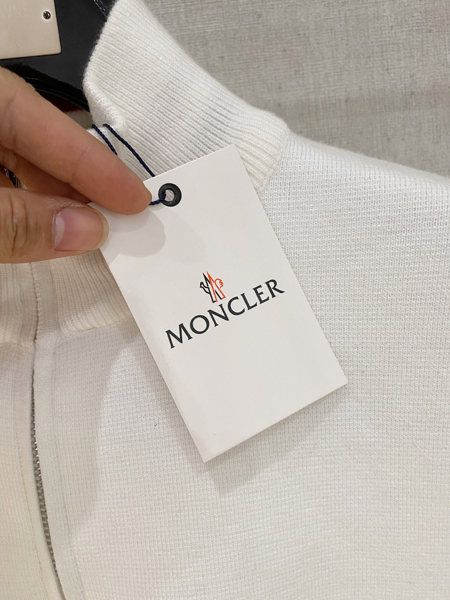 Moncler Half-Zip Pullover: Wool Blend, Warm & Stylish - Perfect for Autumn/Winter 6 i1761060252412 9709 0 4