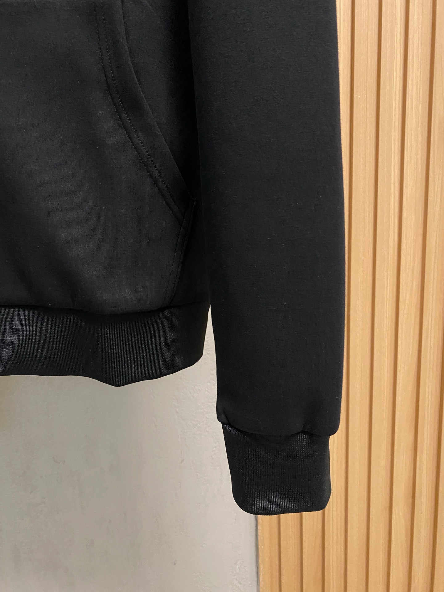 迪奥 2025全新爆款开衫套装 原单狠货🇭🇰倾注顶级设计师的精心之作 就为一个贴合、完美的上身效果 全天