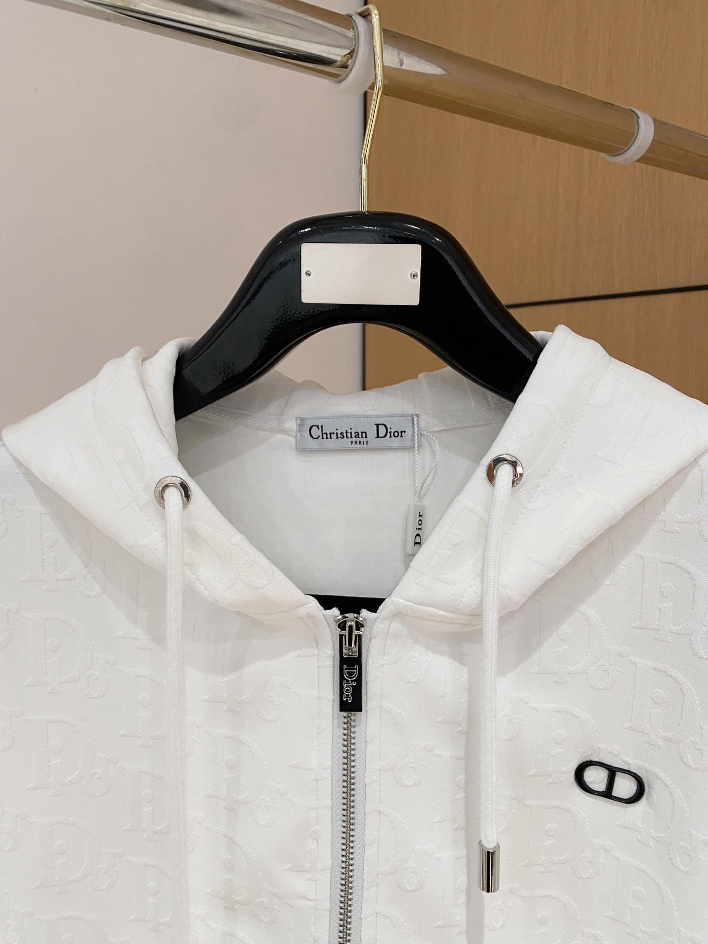 迪奥 2025全新爆款开衫套装 原单狠货🇭🇰倾注顶级设计师的精心之作 就为一个贴合、完美的上身效果 全天