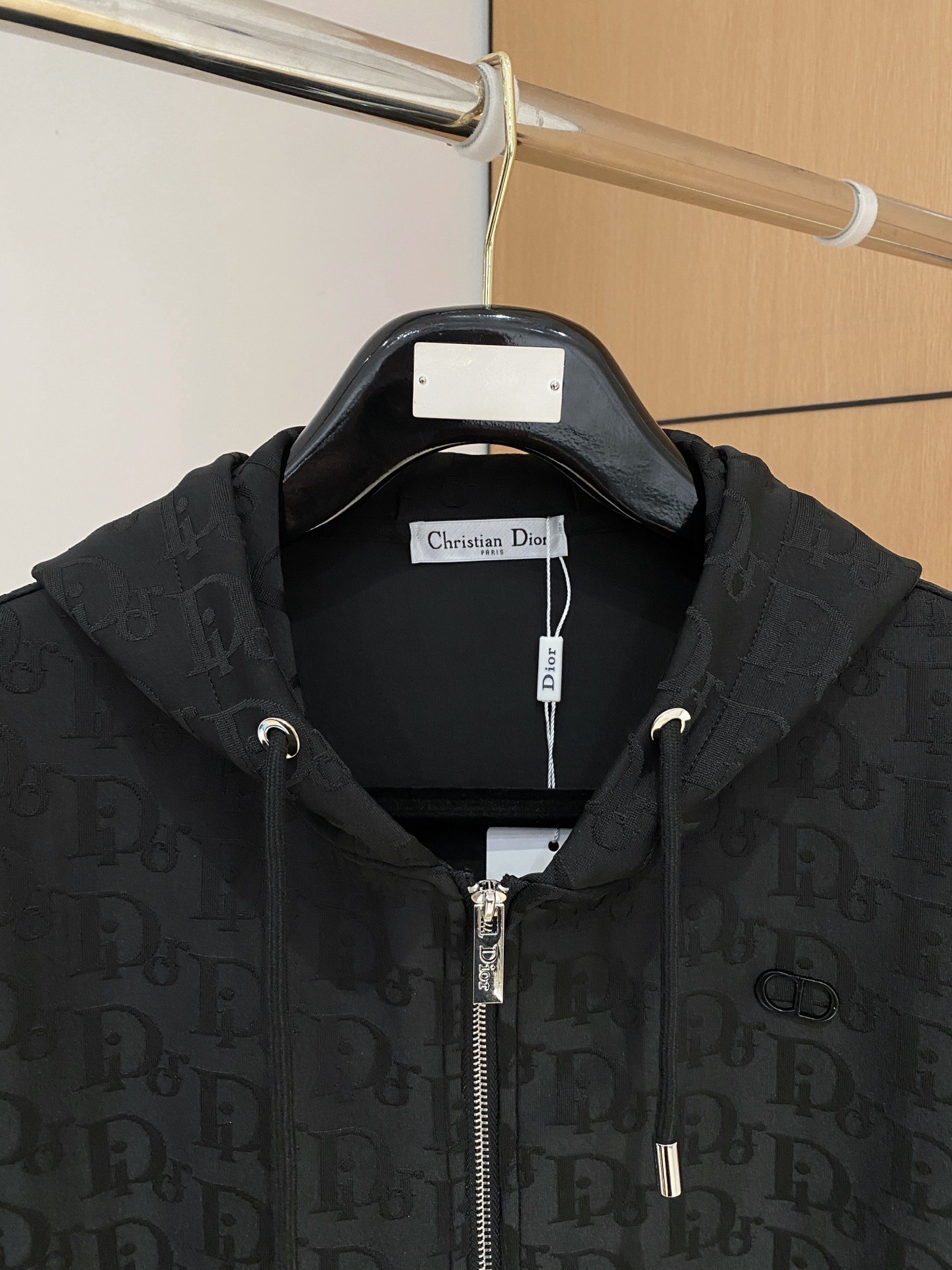 迪奥 2025全新爆款开衫套装 原单狠货🇭🇰倾注顶级设计师的精心之作 就为一个贴合、完美的上身效果 全天