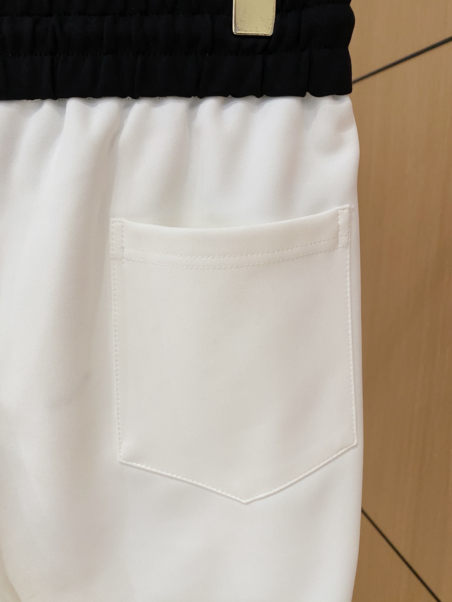 范思哲 2025全新爆款开衫套装 原单狠货🇭🇰倾注顶级设计师的精心之作 就为一个贴合、完美的上身效果 全