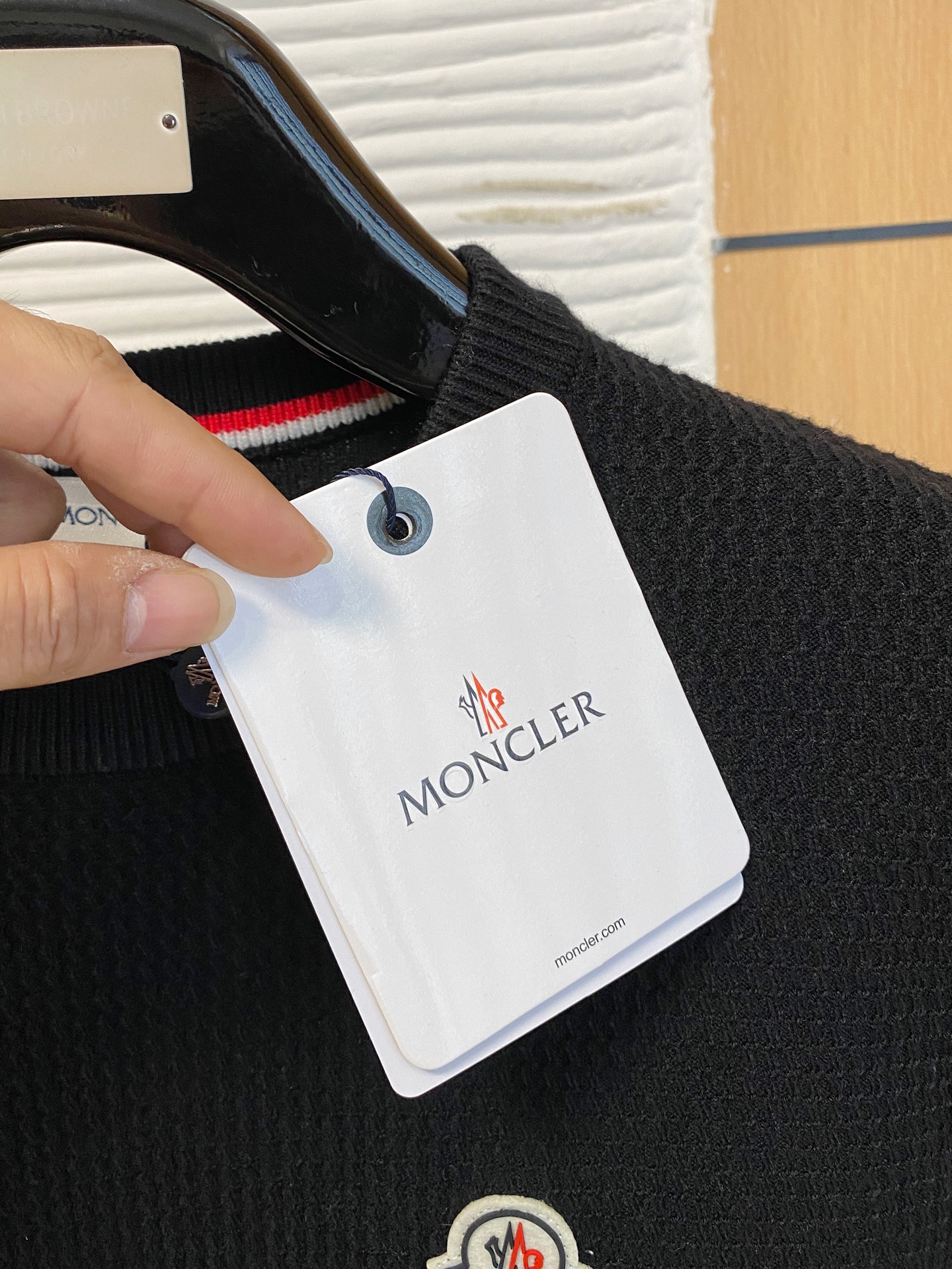 蒙口 2025早秋新款男士羊毛针织衫，专柜在售爆款单品，各大时尚买手明星人手一件的百搭单品。简单时尚甚是