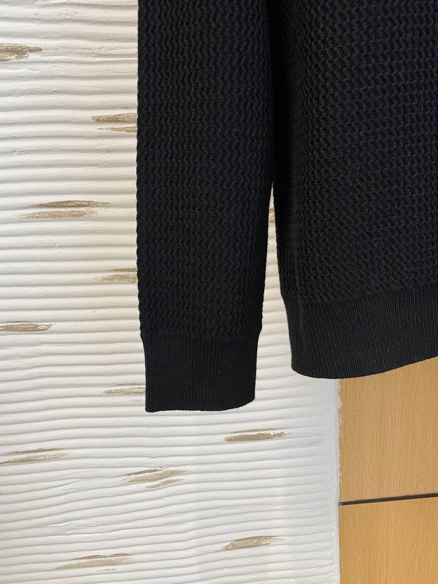 蒙口 2025早秋新款男士羊毛针织衫，专柜在售爆款单品，各大时尚买手明星人手一件的百搭单品。简单时尚甚是