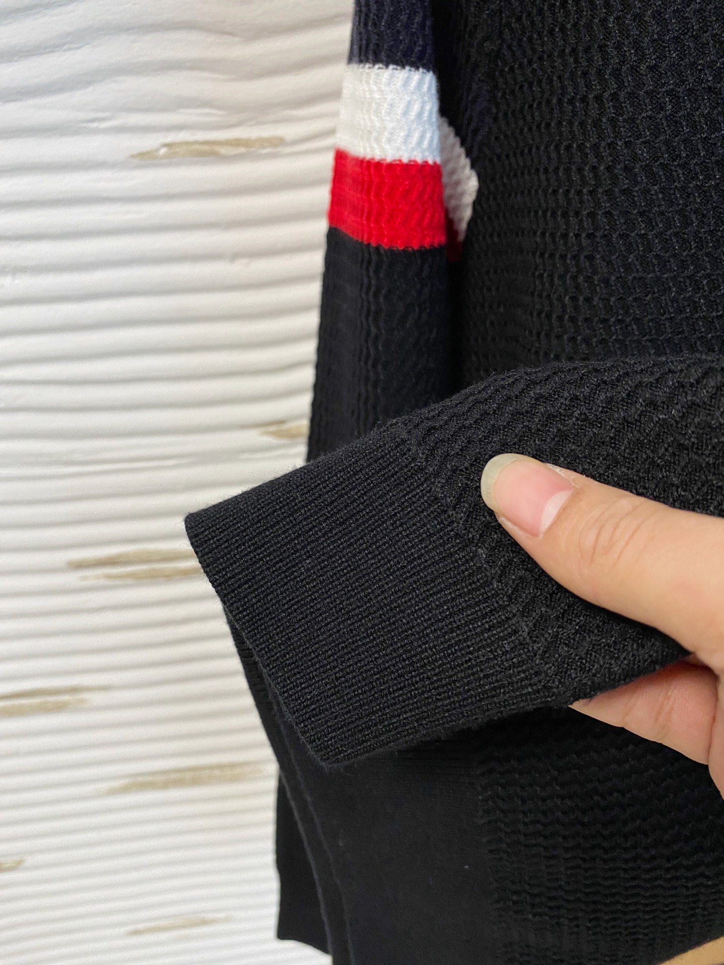 蒙口 2025早秋新款男士羊毛针织衫，专柜在售爆款单品，各大时尚买手明星人手一件的百搭单品。简单时尚甚是