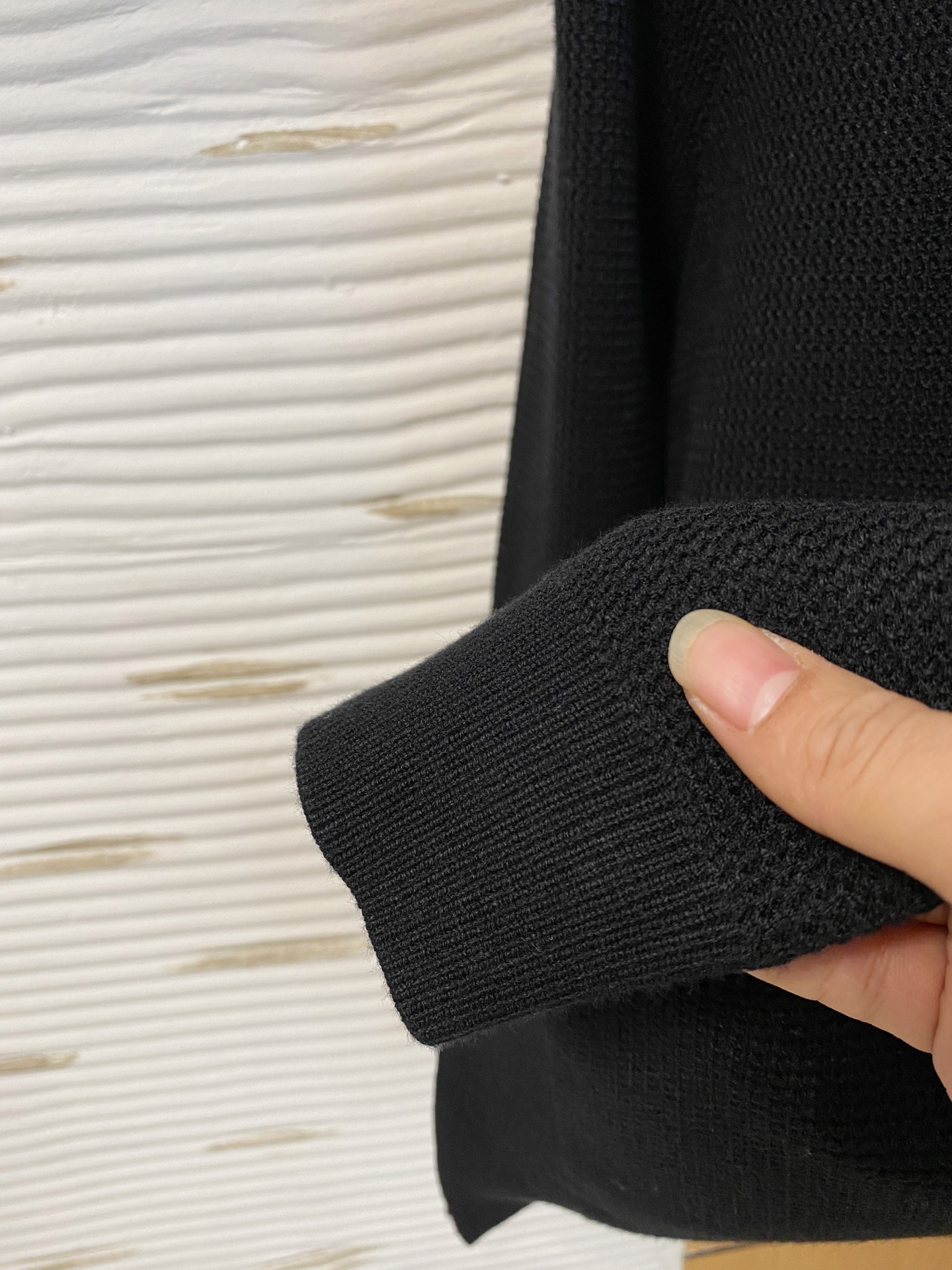 蒙口 2025早秋新款男士羊毛针织衫，专柜在售爆款单品，各大时尚买手明星人手一件的百搭单品。简单时尚甚是