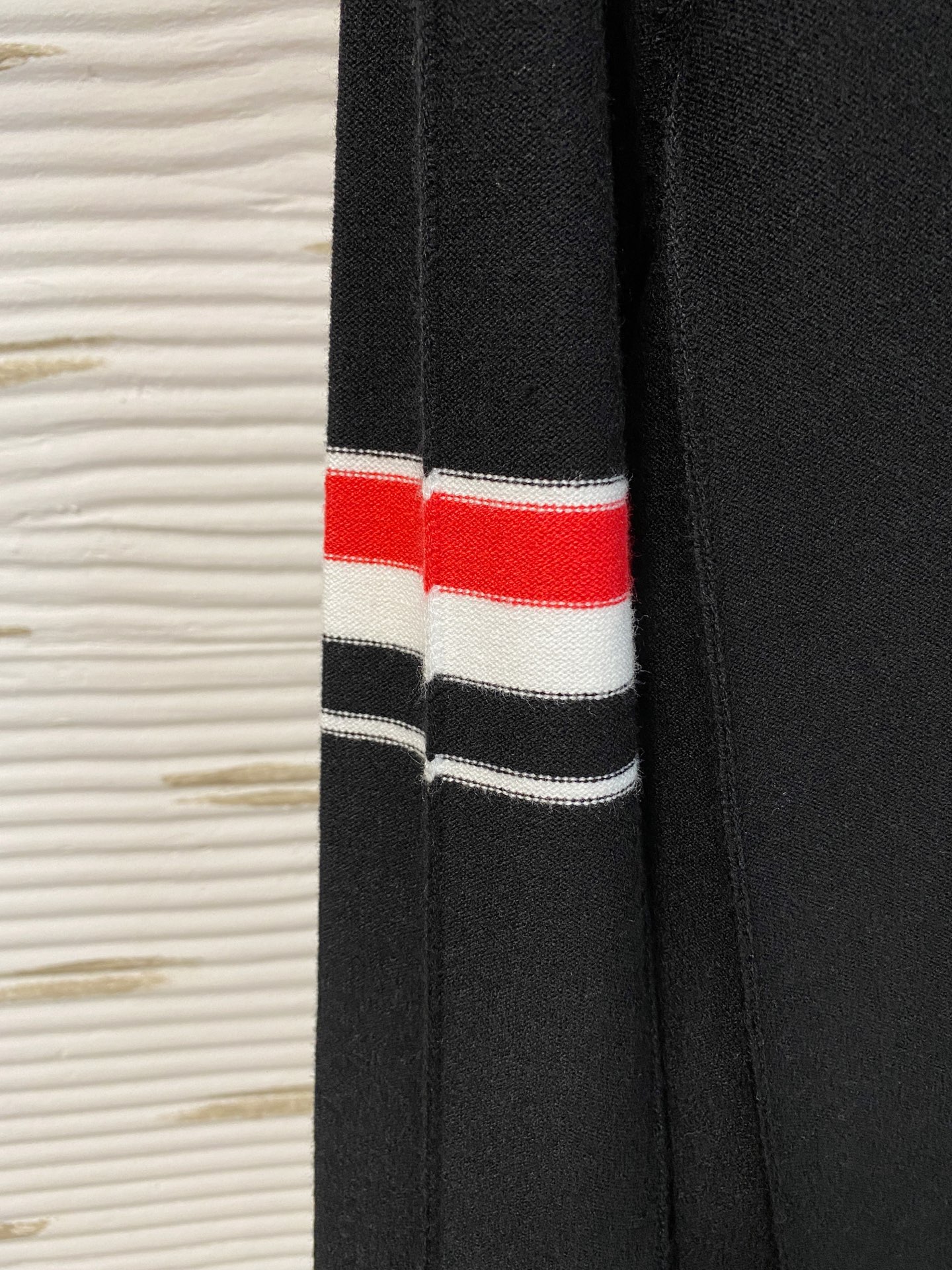 TB 2025早秋新款男士羊毛针织衫，专柜在售爆款单品，各大时尚买手明星人手一件的百搭单品。简单时尚甚是