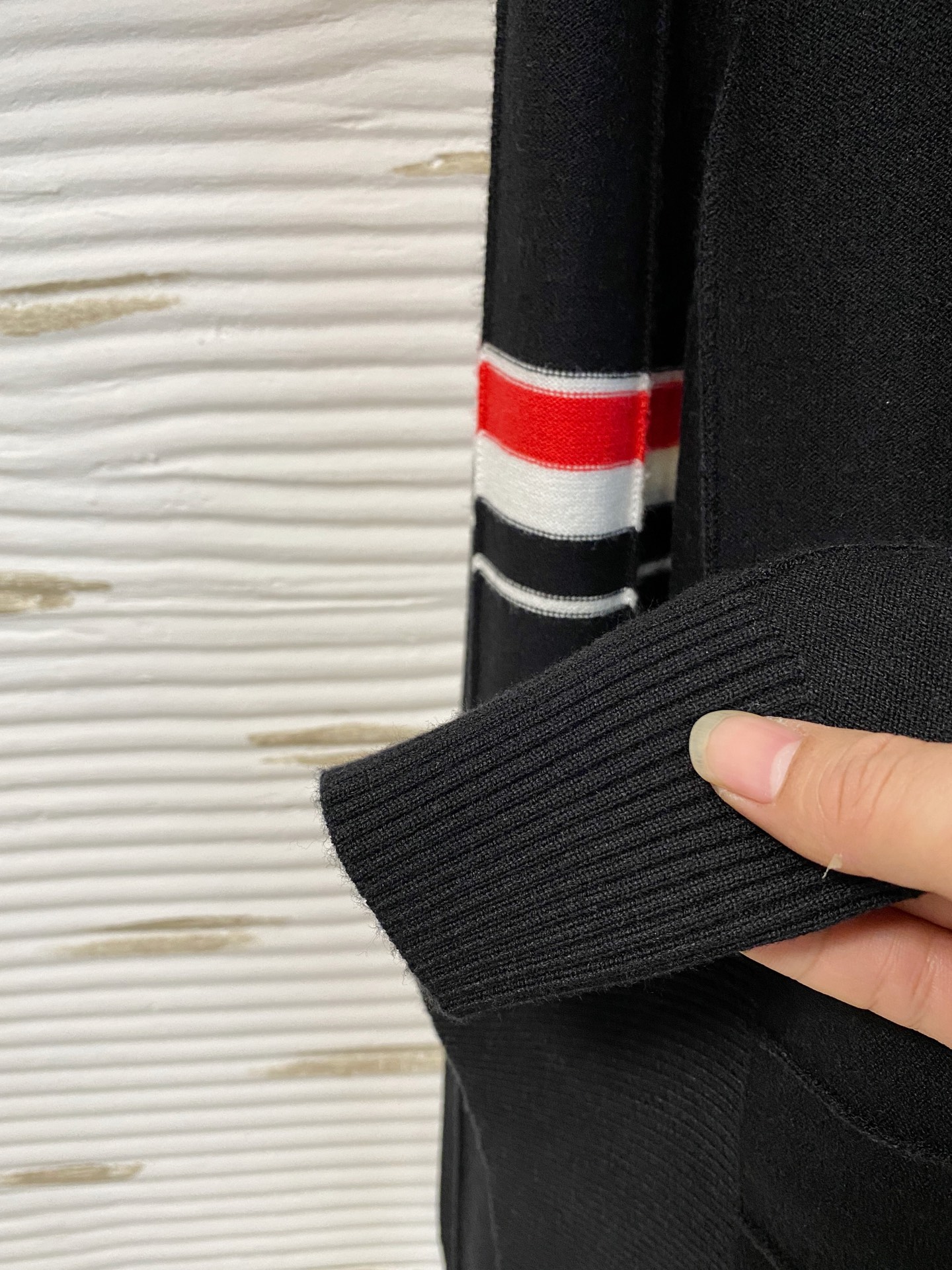 TB 2025早秋新款男士羊毛针织衫，专柜在售爆款单品，各大时尚买手明星人手一件的百搭单品。简单时尚甚是