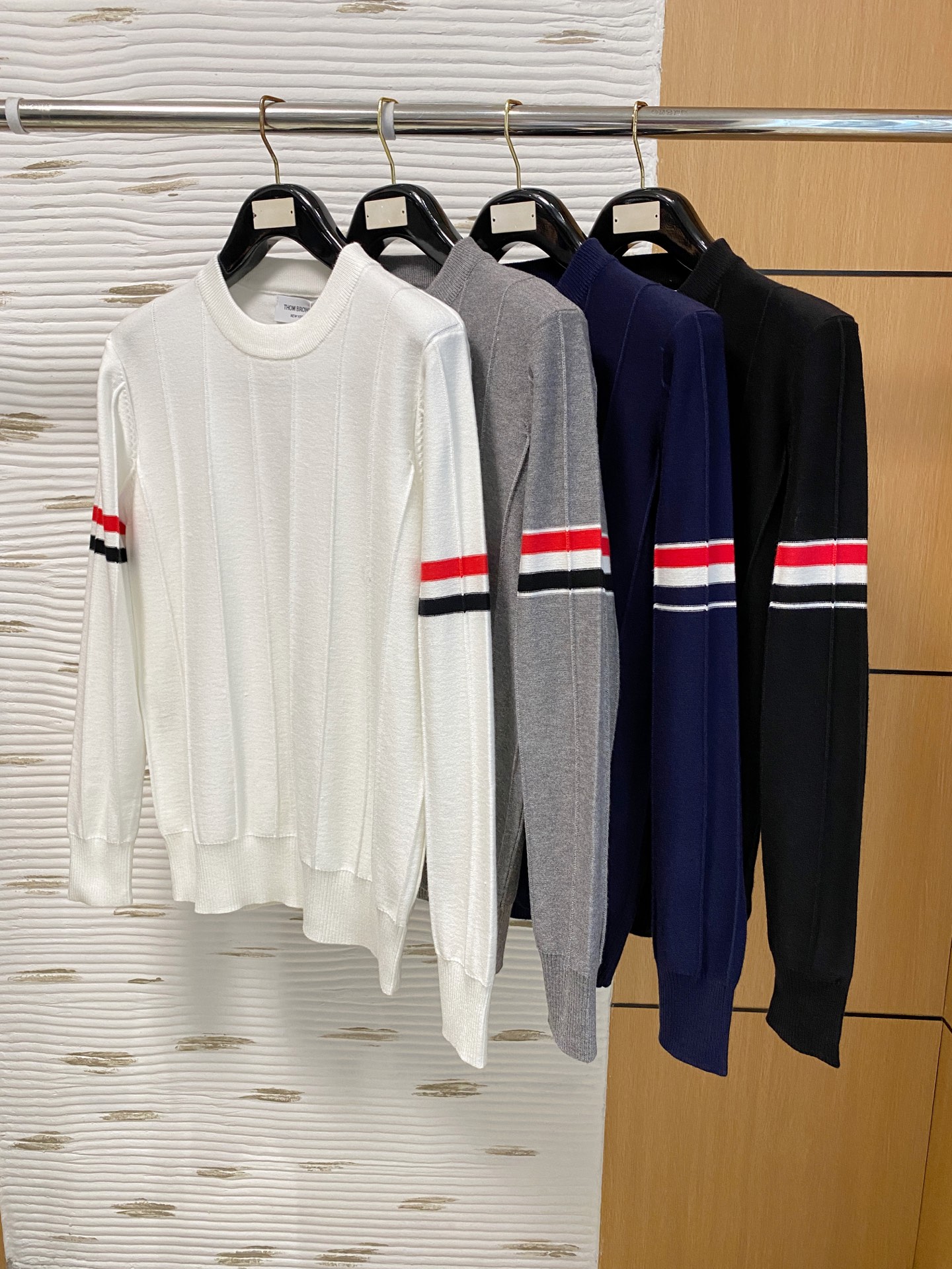 TB 2025早秋新款男士羊毛针织衫，专柜在售爆款单品，各大时尚买手明星人手一件的百搭单品。简单时尚甚是