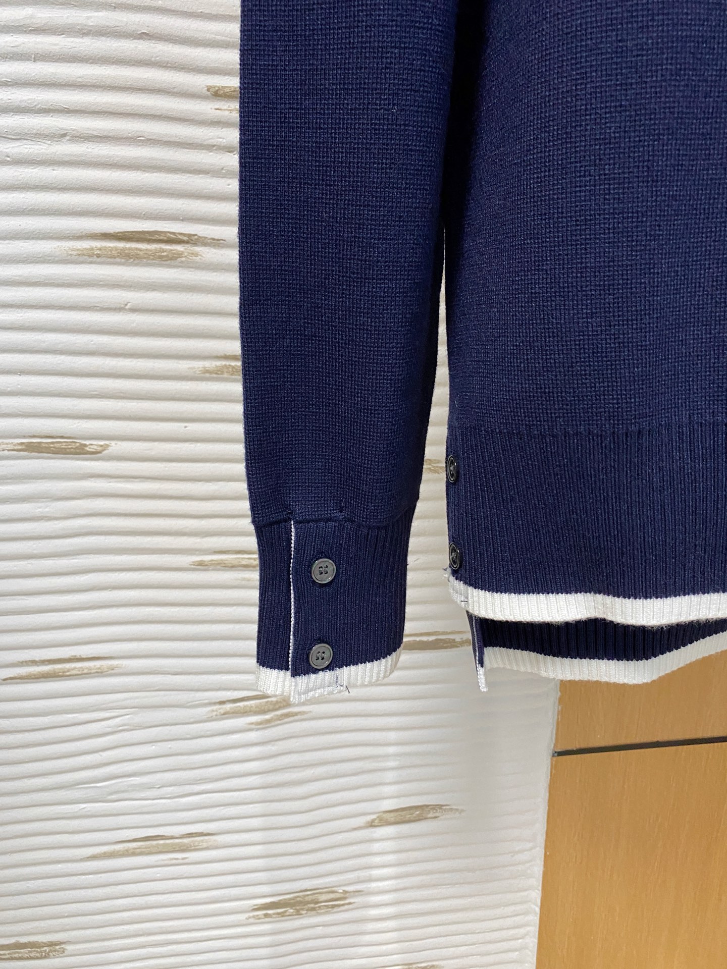 TB 2025早秋新款男士羊毛针织衫，专柜在售爆款单品，各大时尚买手明星人手一件的百搭单品。简单时尚甚是