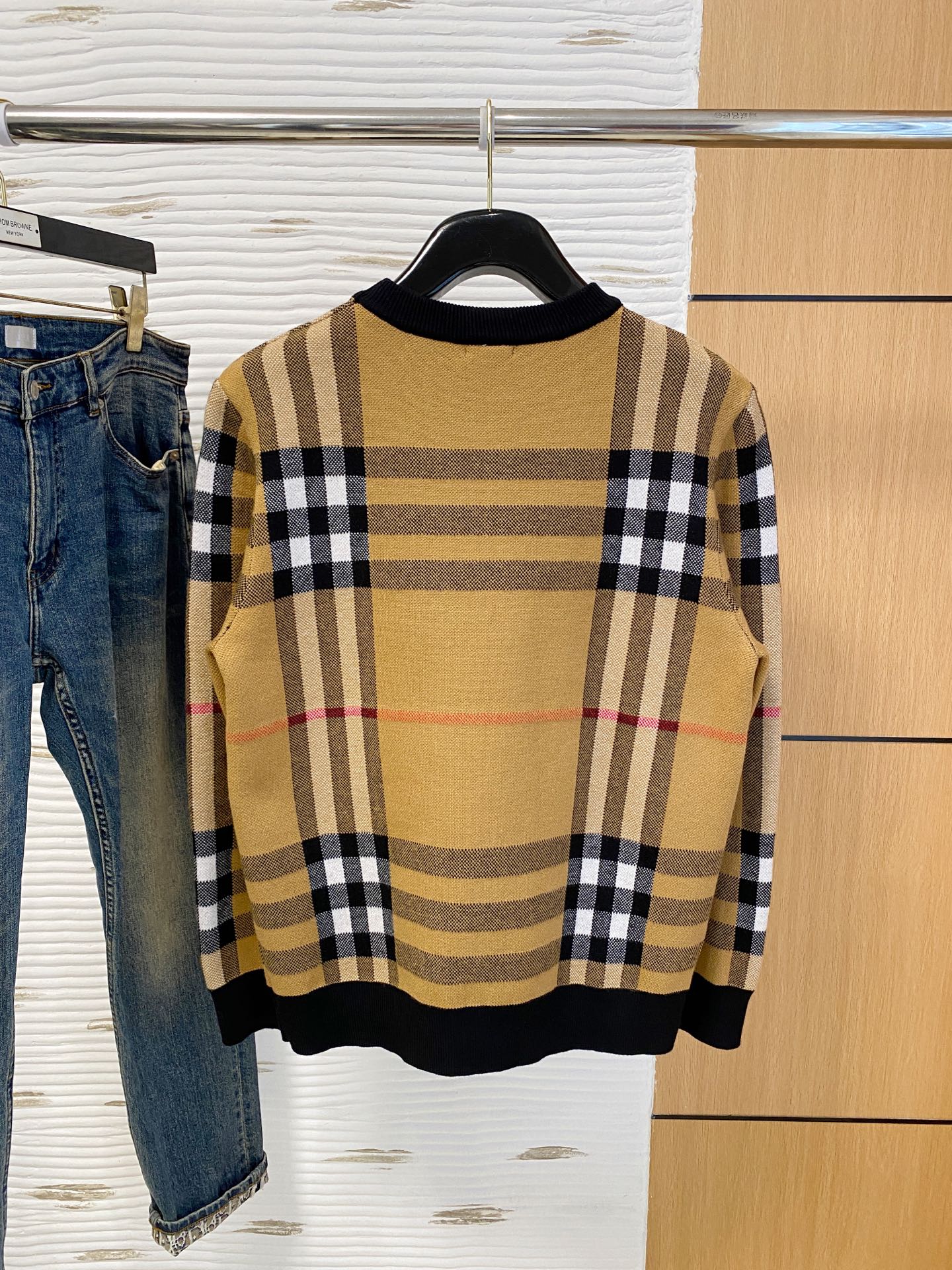 巴宝莉 2025早秋新款男士羊毛针织衫，专柜在售爆款单品，各大时尚买手明星人手一件的百搭单品。简单时尚甚