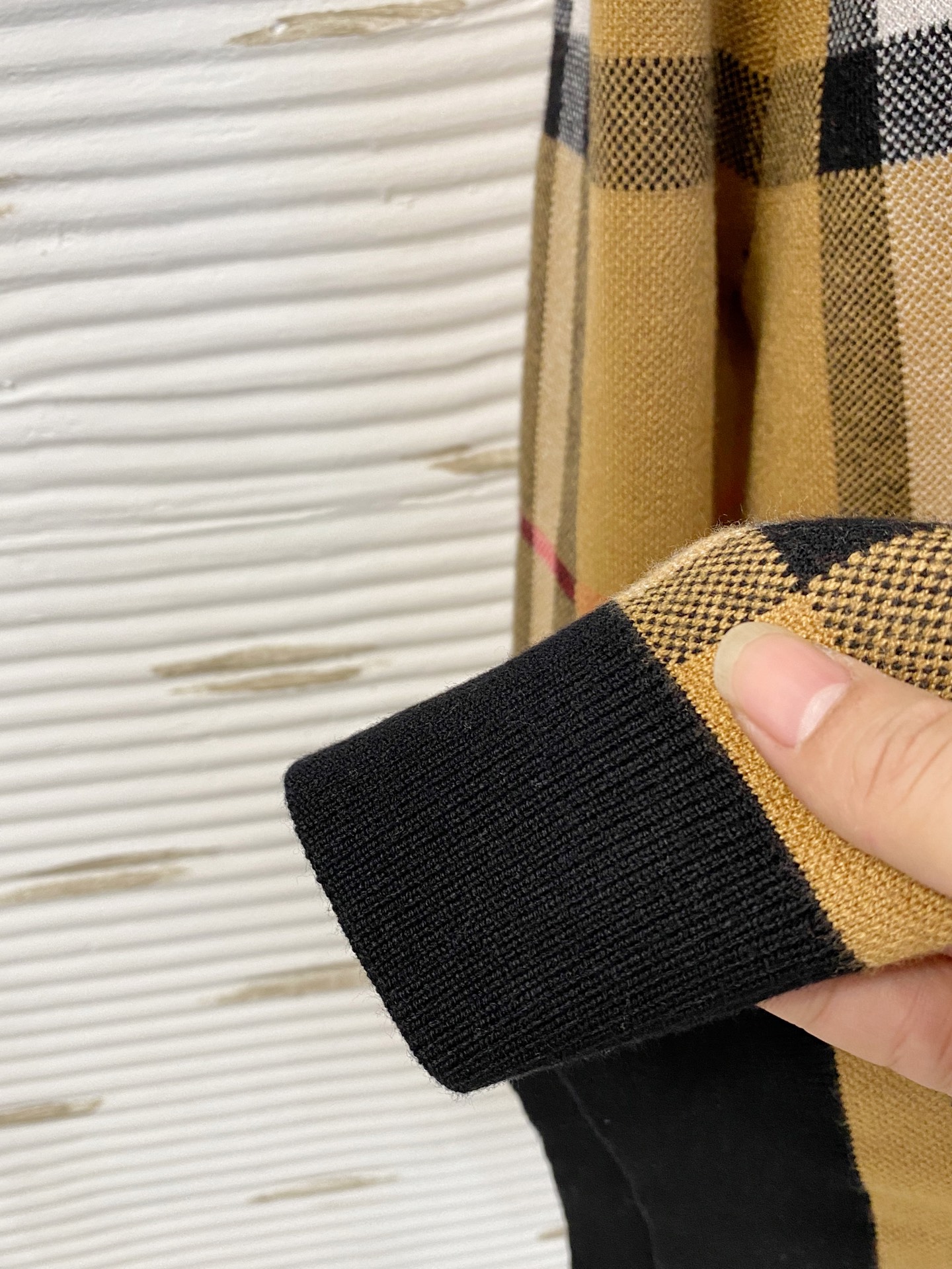 巴宝莉 2025早秋新款男士羊毛针织衫，专柜在售爆款单品，各大时尚买手明星人手一件的百搭单品。简单时尚甚