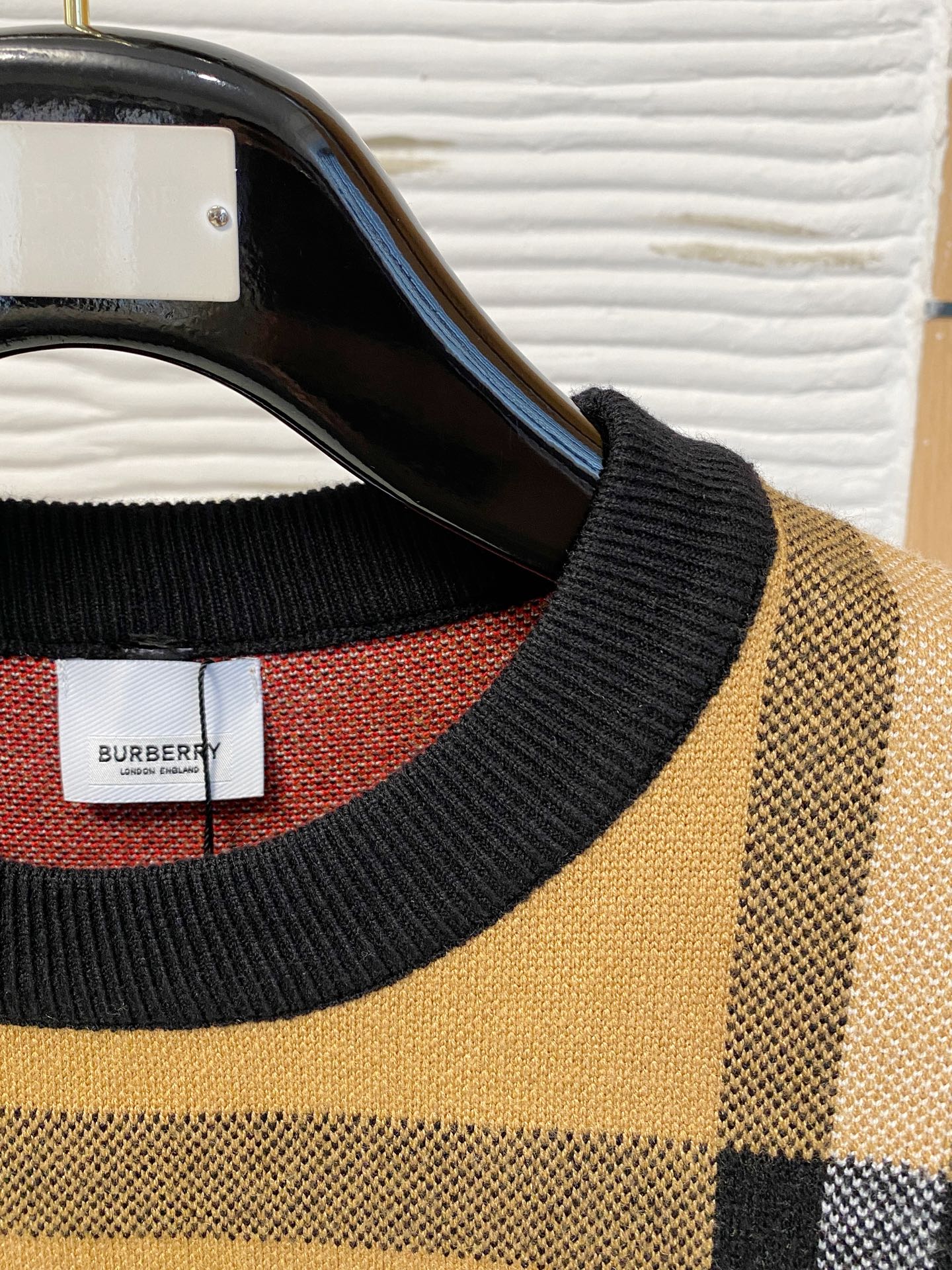 巴宝莉 2025早秋新款男士羊毛针织衫，专柜在售爆款单品，各大时尚买手明星人手一件的百搭单品。简单时尚甚