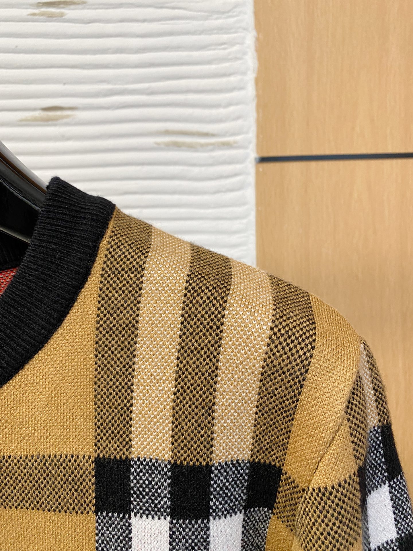 巴宝莉 2025早秋新款男士羊毛针织衫，专柜在售爆款单品，各大时尚买手明星人手一件的百搭单品。简单时尚甚