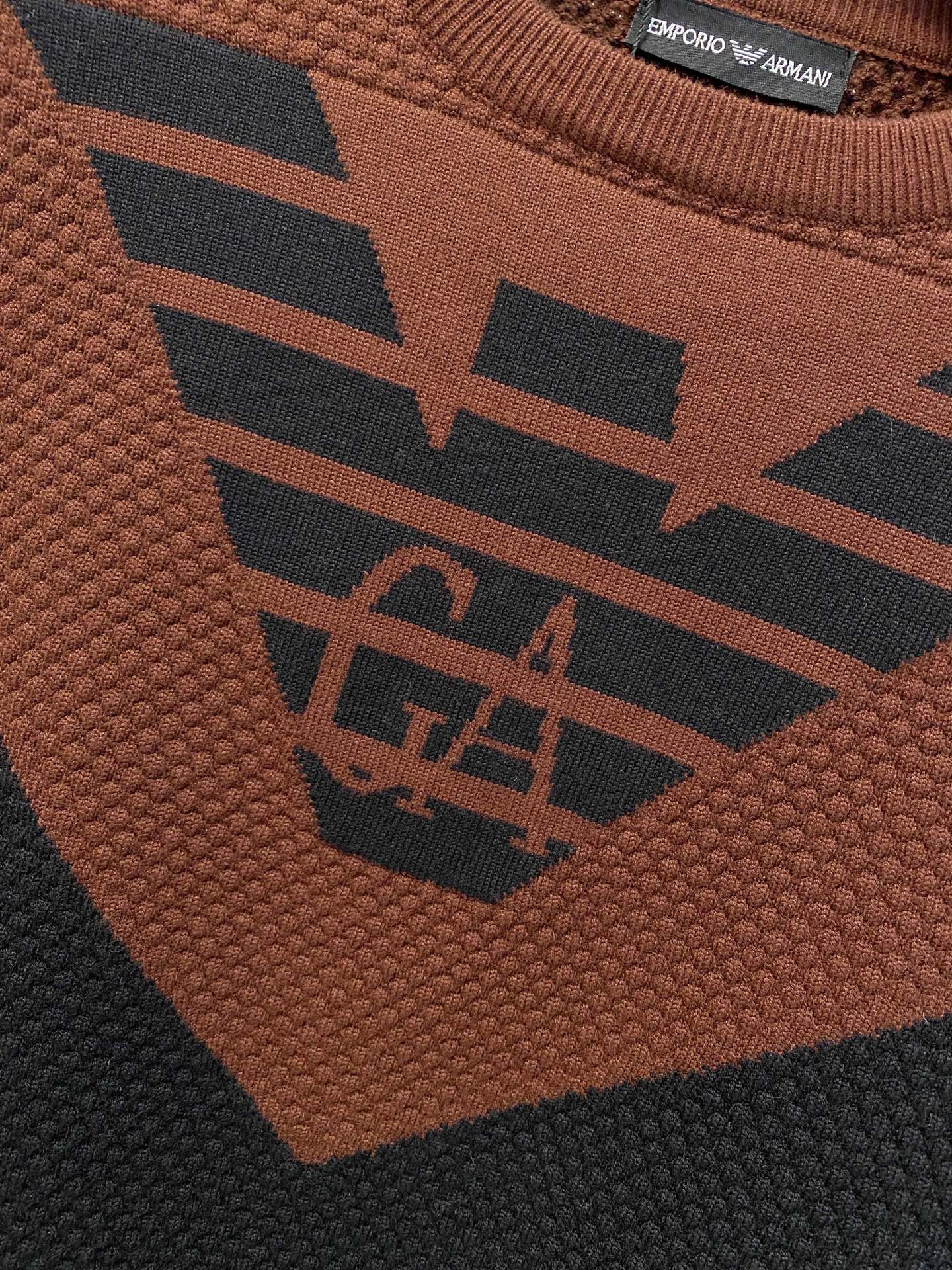 阿玛尼 2025早秋新款男士羊毛针织衫，专柜在售爆款单品，各大时尚买手明星人手一件的百搭单品。简单时尚甚