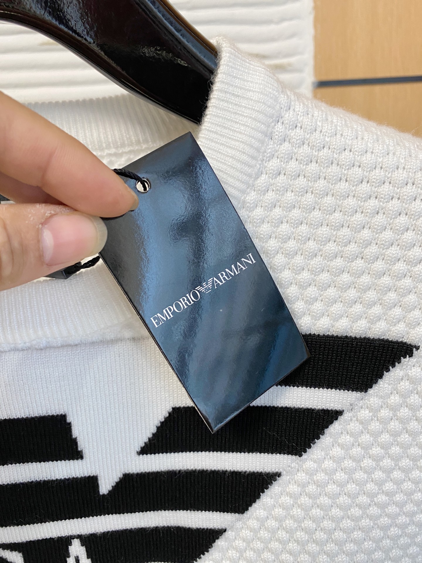 阿玛尼 2025早秋新款男士羊毛针织衫，专柜在售爆款单品，各大时尚买手明星人手一件的百搭单品。简单时尚甚