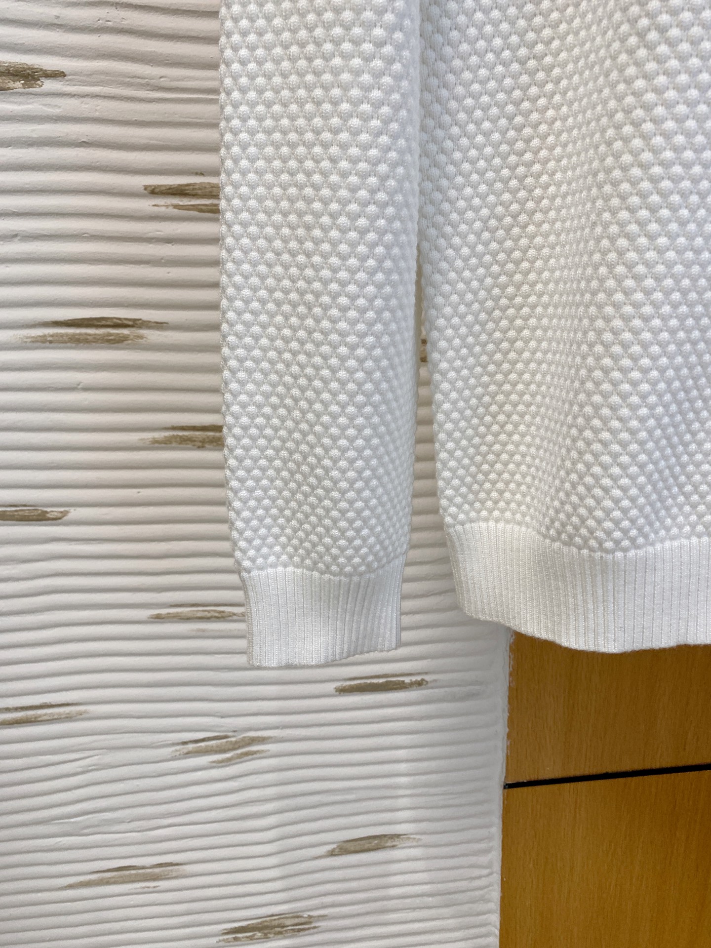 阿玛尼 2025早秋新款男士羊毛针织衫，专柜在售爆款单品，各大时尚买手明星人手一件的百搭单品。简单时尚甚